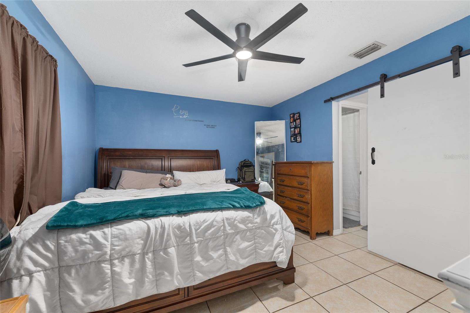 Image 12 of 33 For 3800 24th Court