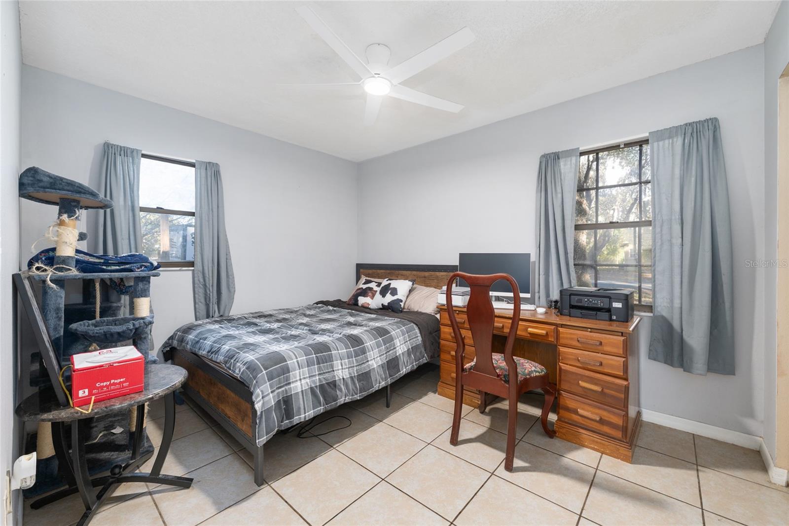 Image 17 of 33 For 3800 24th Court