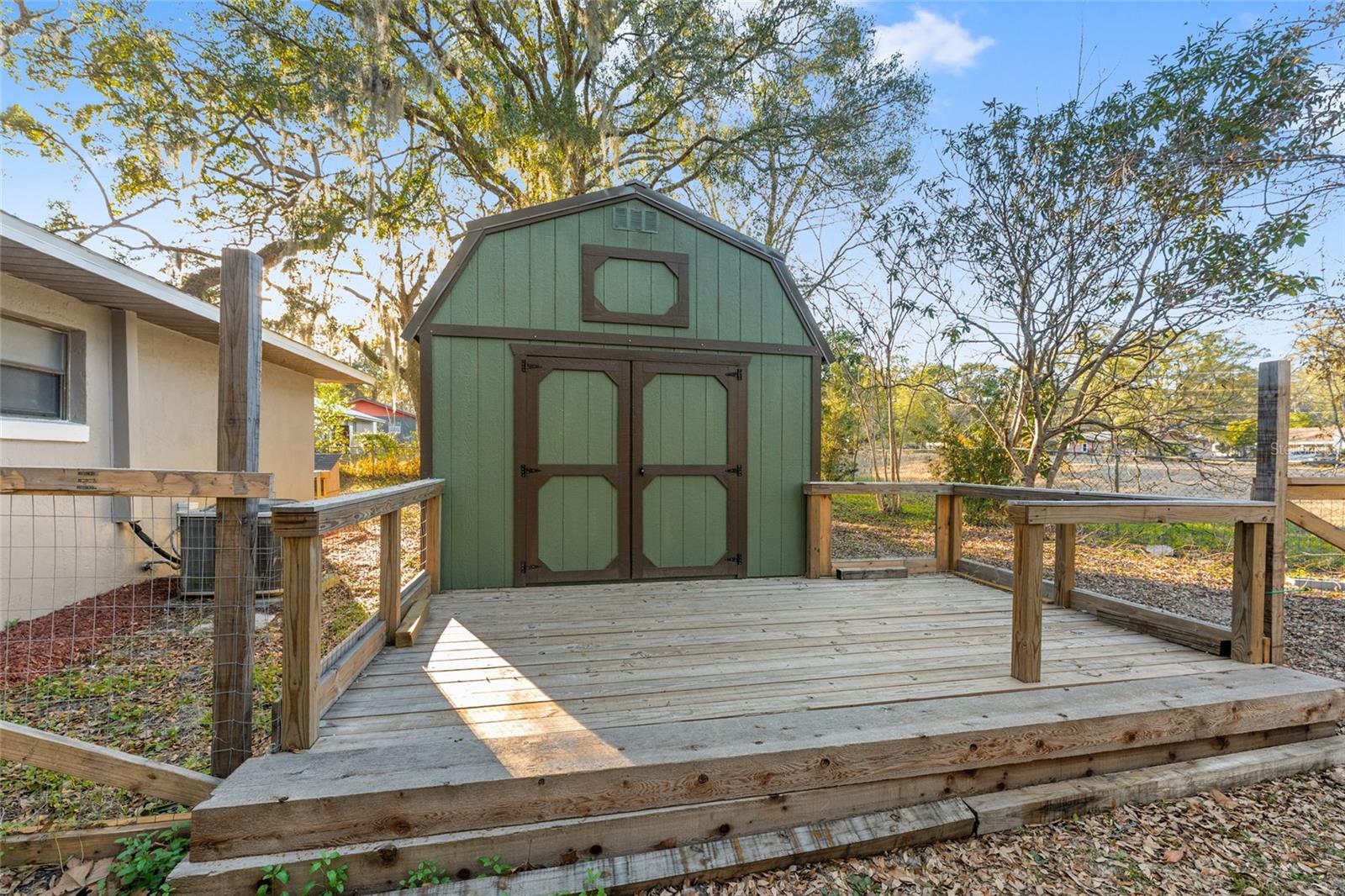 Image 22 of 33 For 3800 24th Court