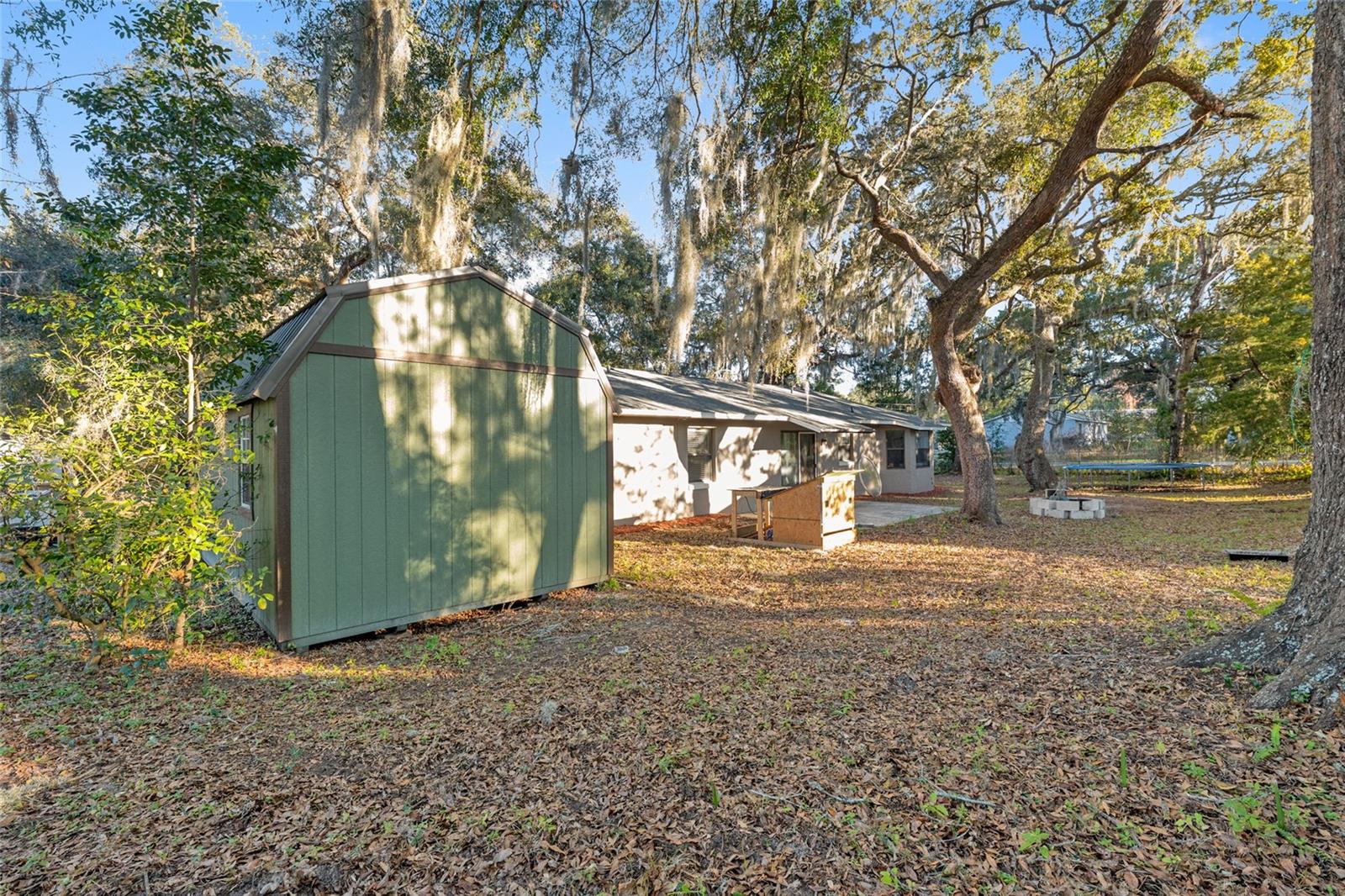 Image 26 of 33 For 3800 24th Court