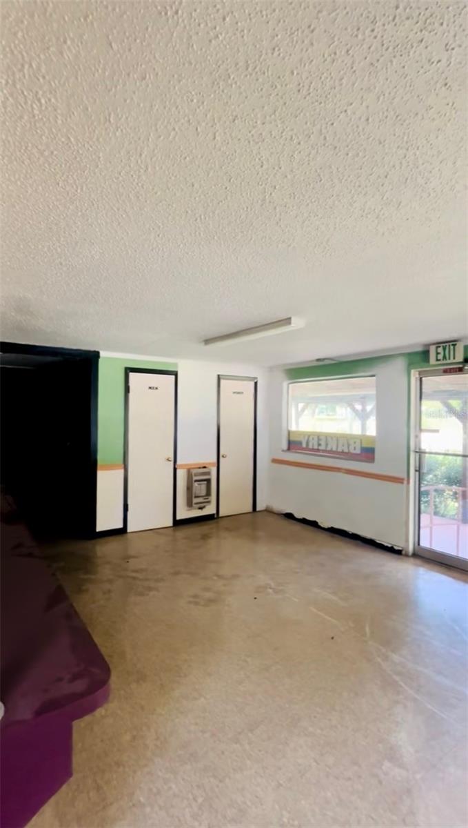 Image 9 of 30 For 7103 Carl G Rose Highway