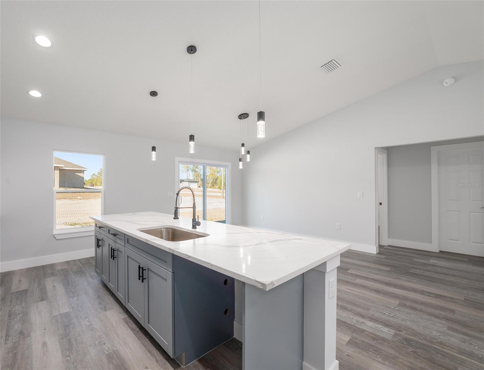 Image 7 of 26 For 13750 113th Lane