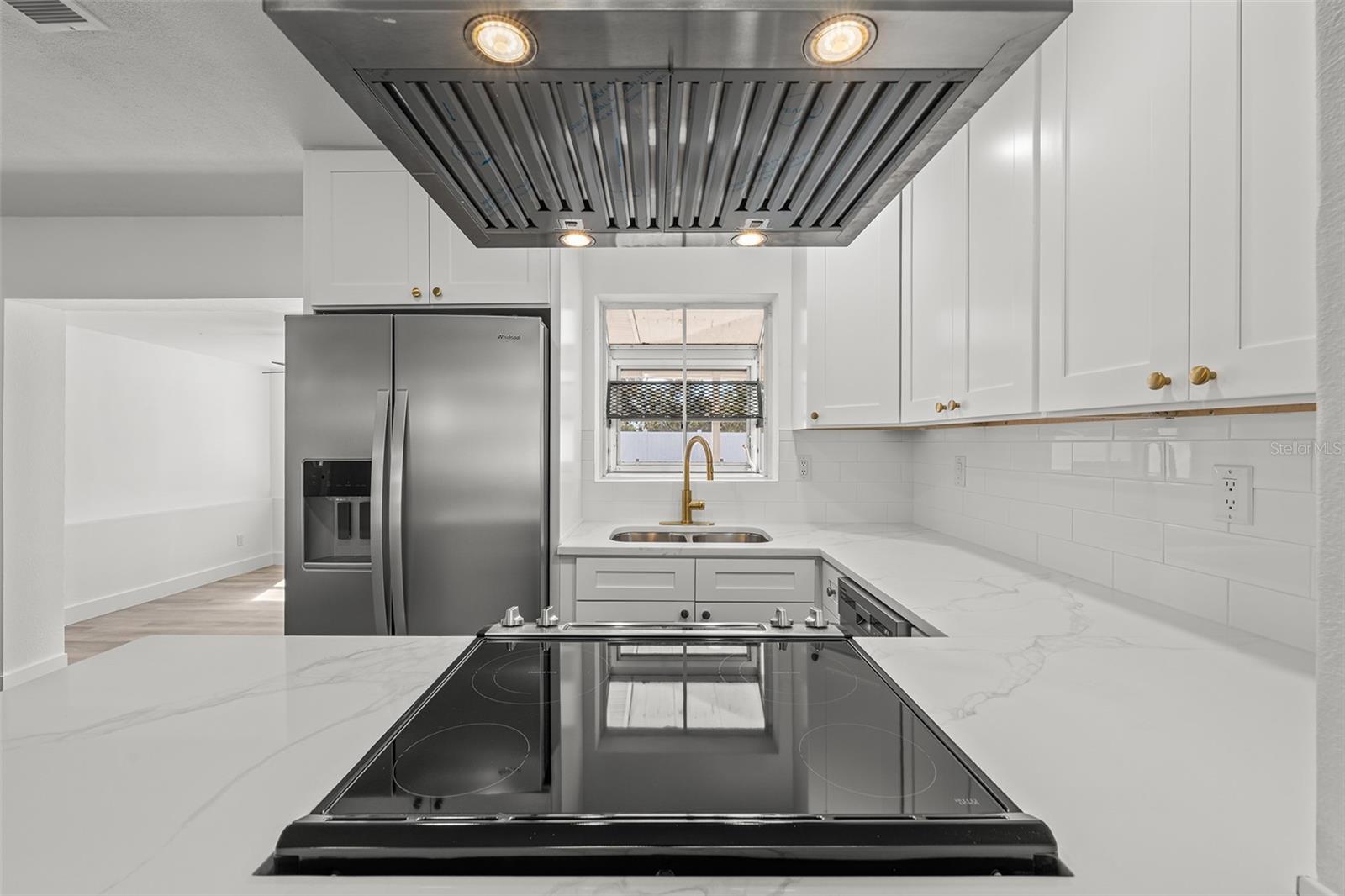 Image 10 of 27 For 5224 52nd Avenue N