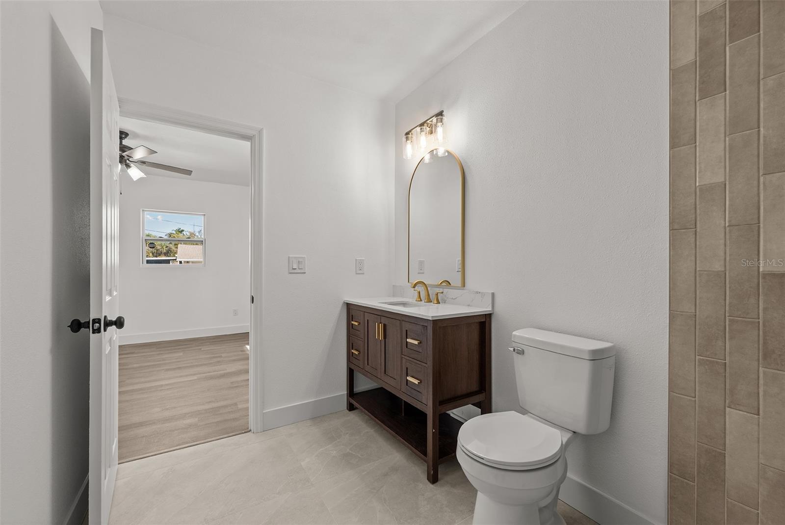 Image 14 of 27 For 5224 52nd Avenue N