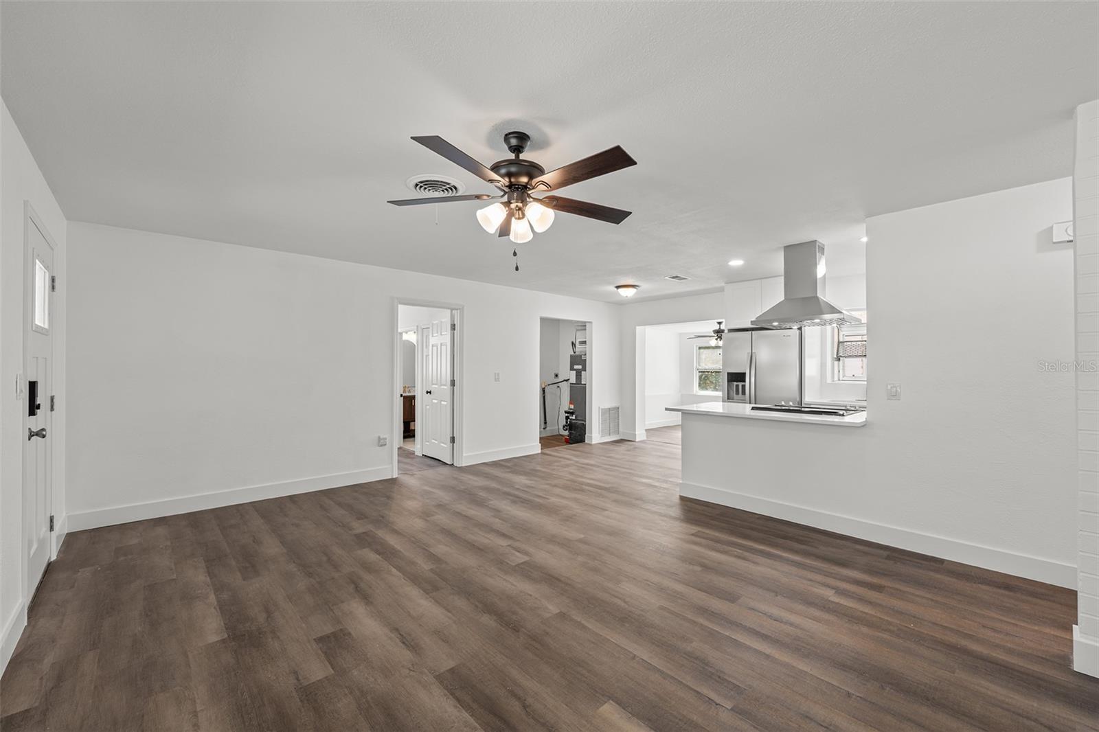 Image 6 of 27 For 5224 52nd Avenue N