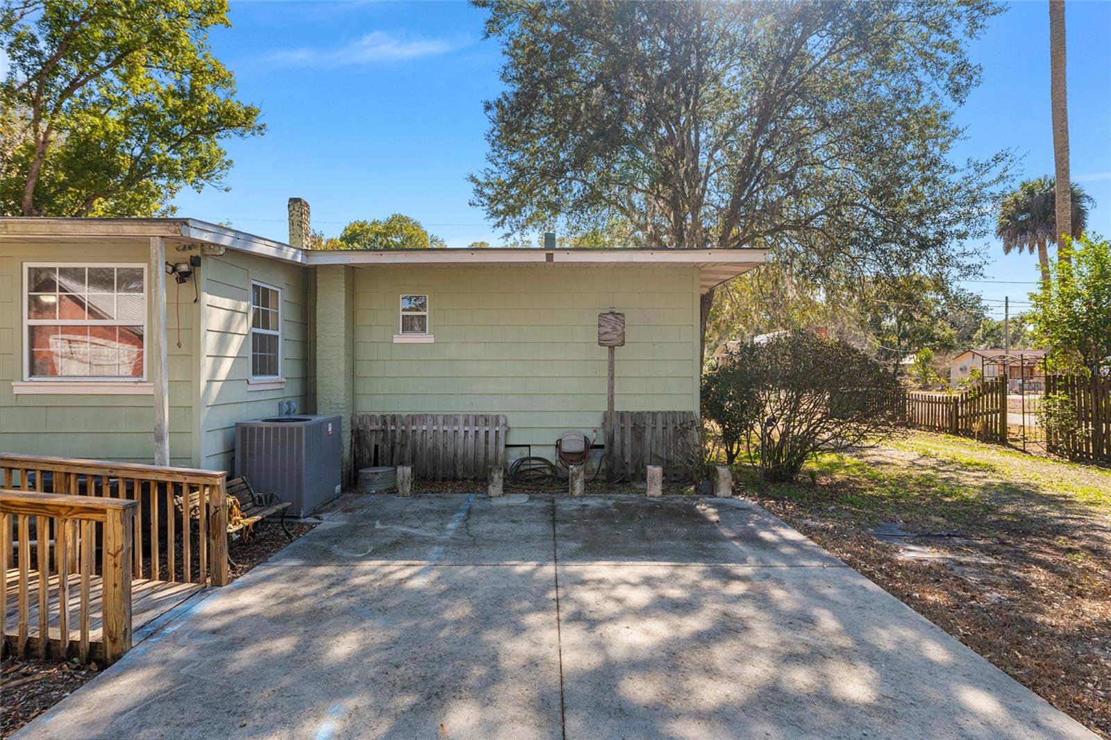 Image 14 of 63 For 20707 Park Avenue