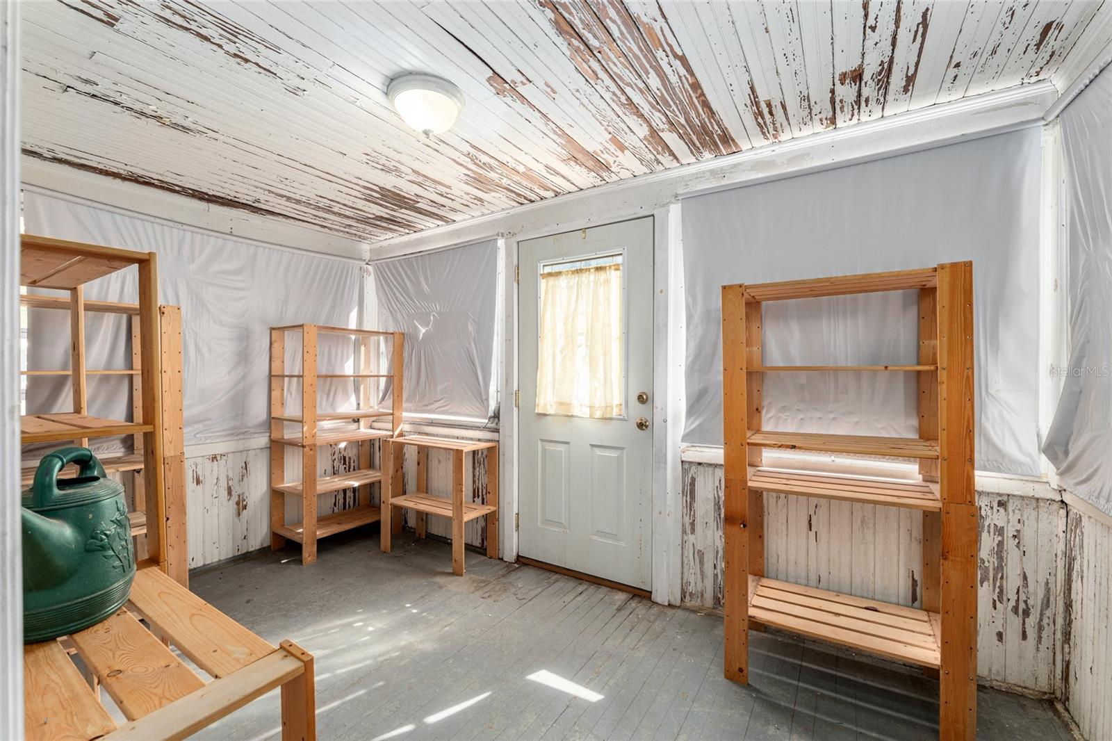 Image 15 of 63 For 20707 Park Avenue