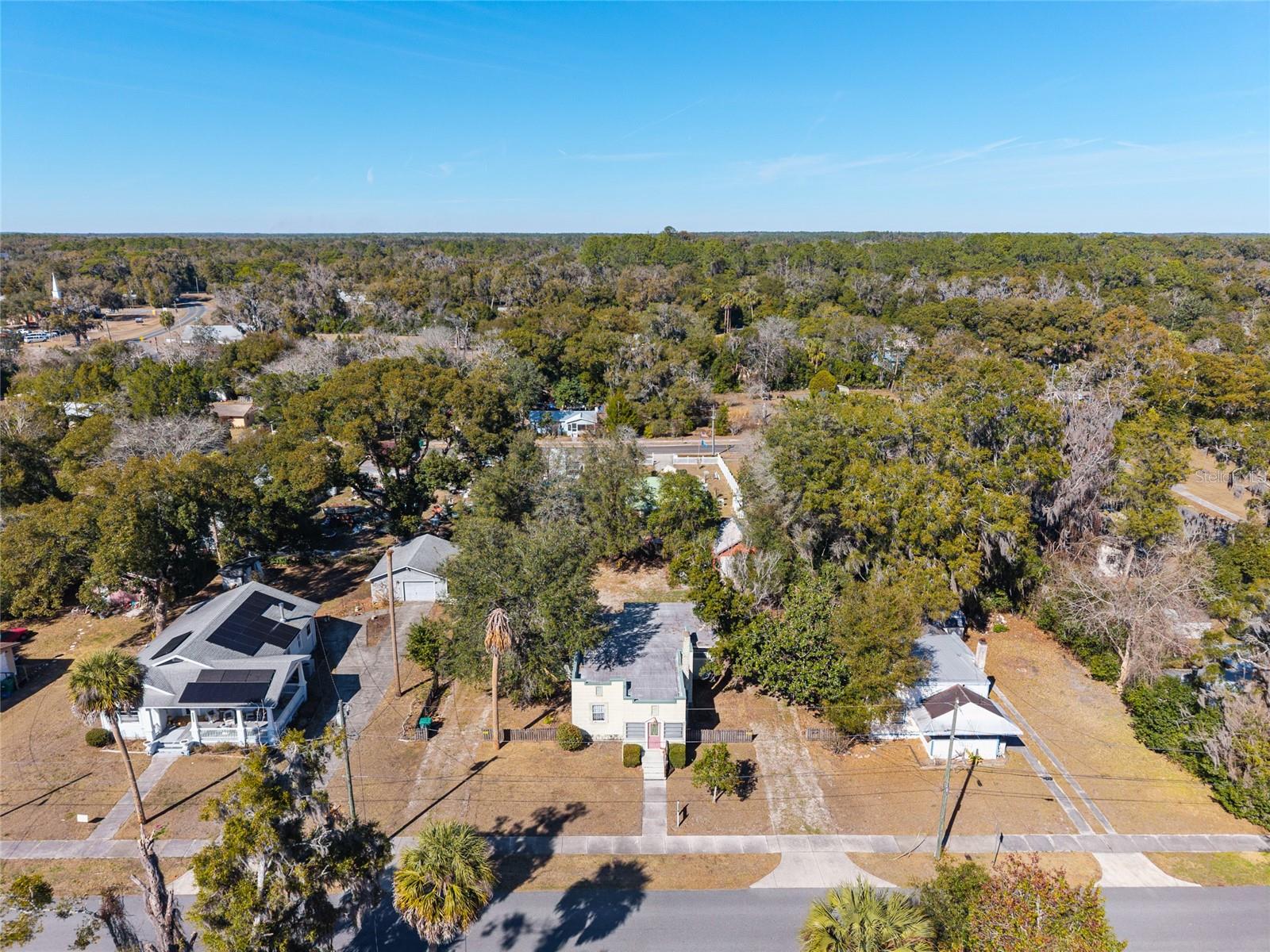 Image 4 of 63 For 20707 Park Avenue