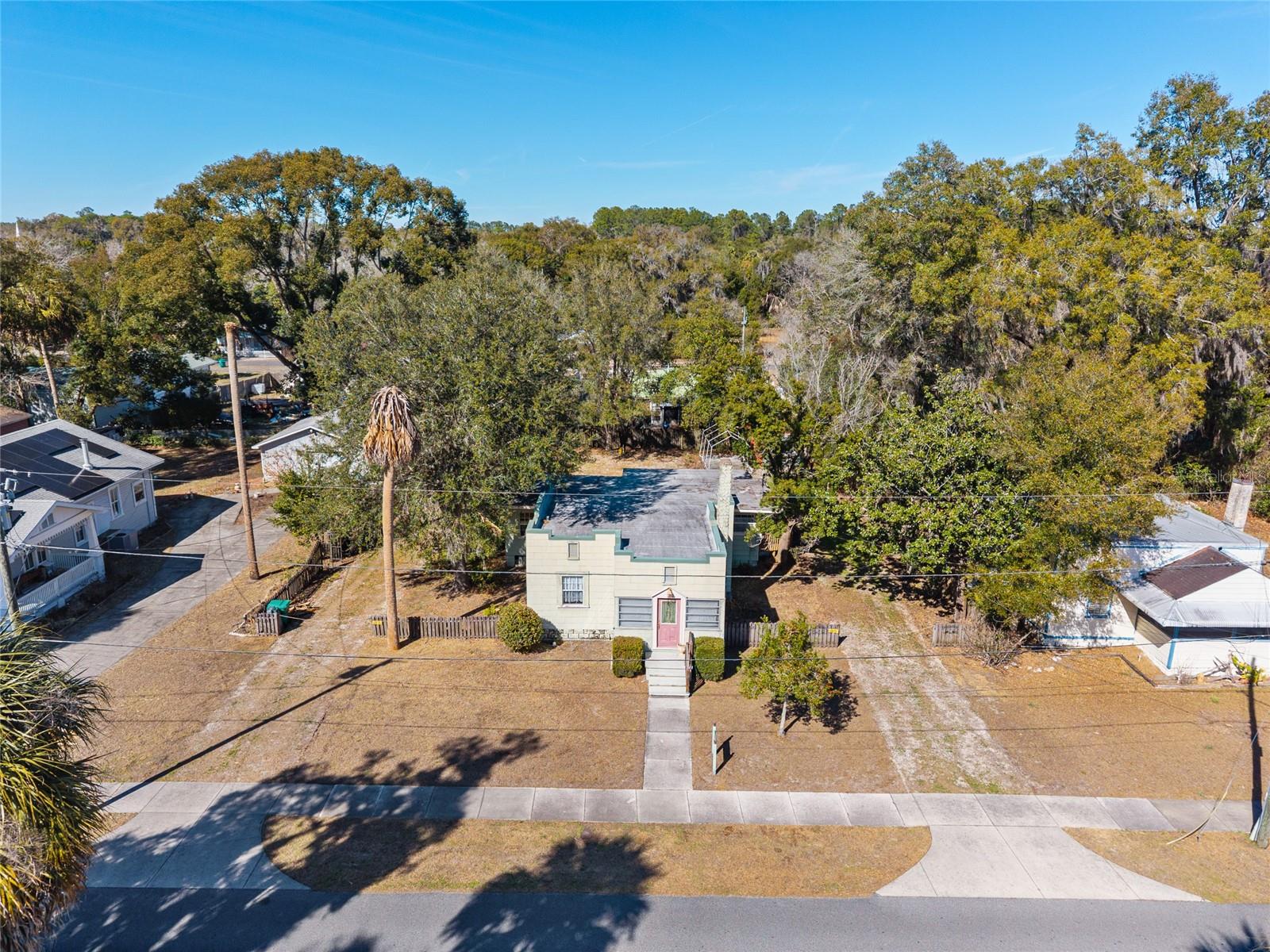 Image 55 of 63 For 20707 Park Avenue