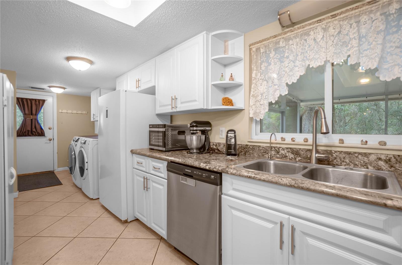 Image 14 of 57 For 2320 Dee River Road