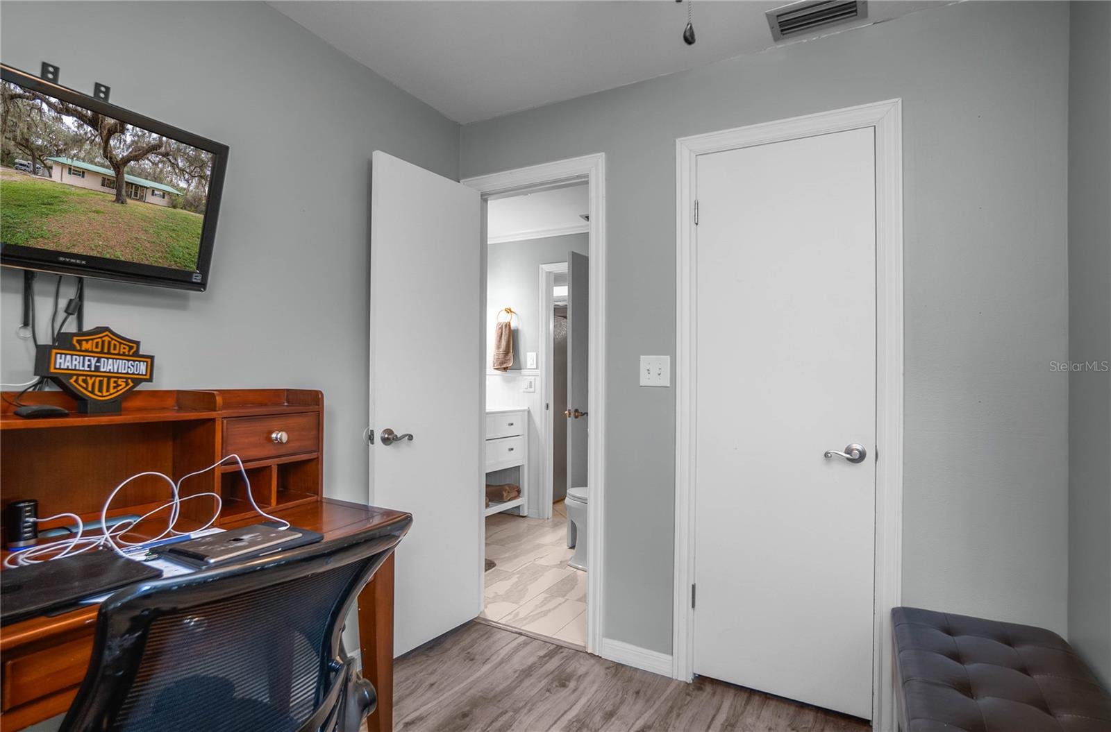 Image 25 of 57 For 2320 Dee River Road