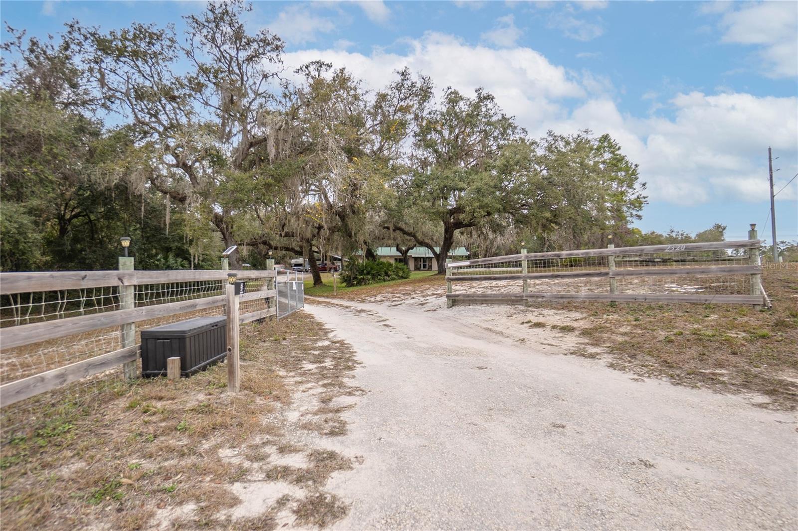 Image 6 of 57 For 2320 Dee River Road