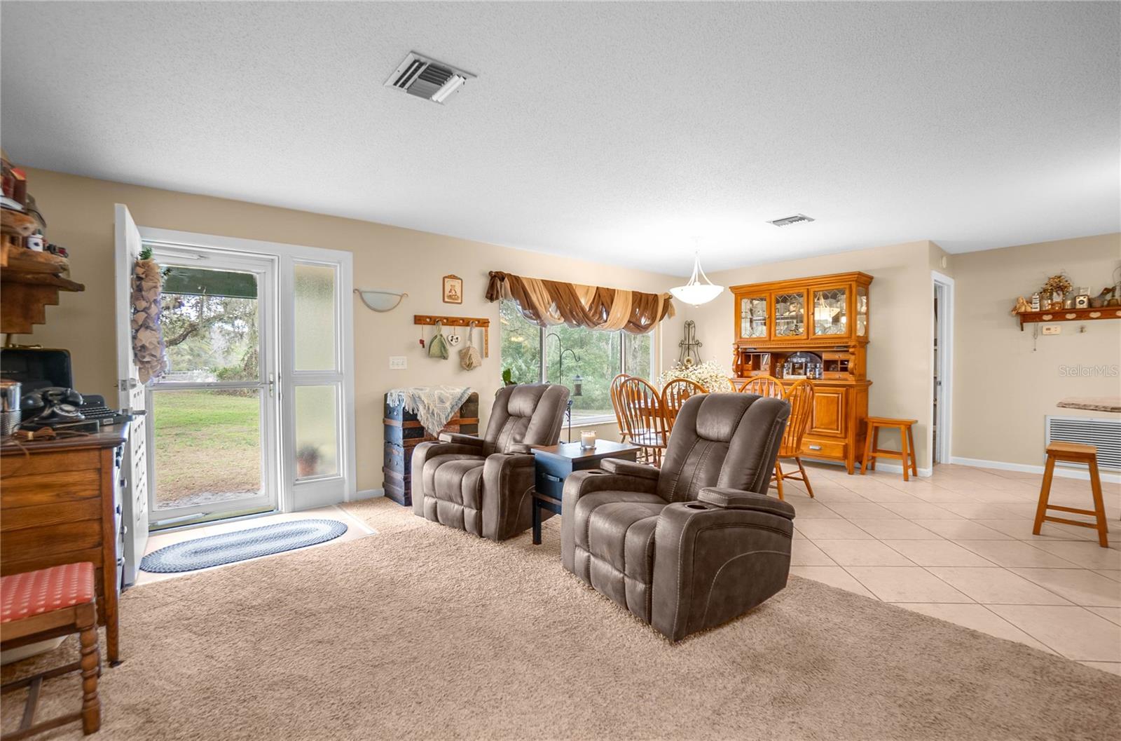 Image 7 of 57 For 2320 Dee River Road