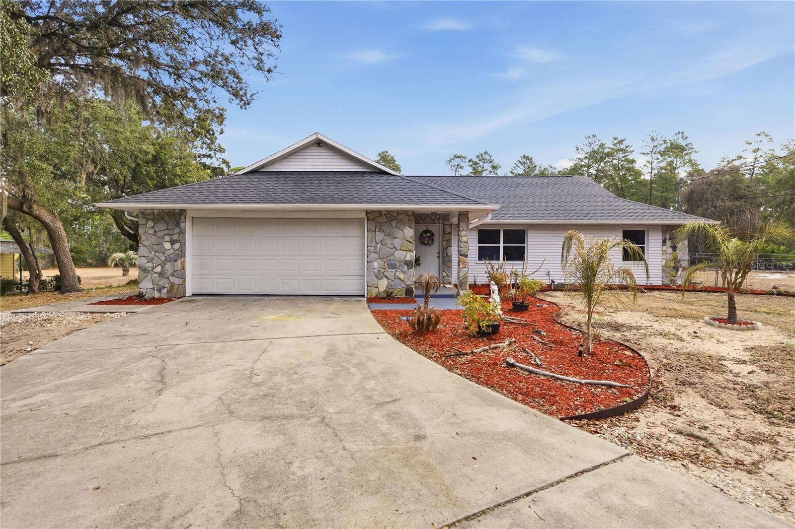 Details for 5145 189th Terrace, OCKLAWAHA, FL 32179