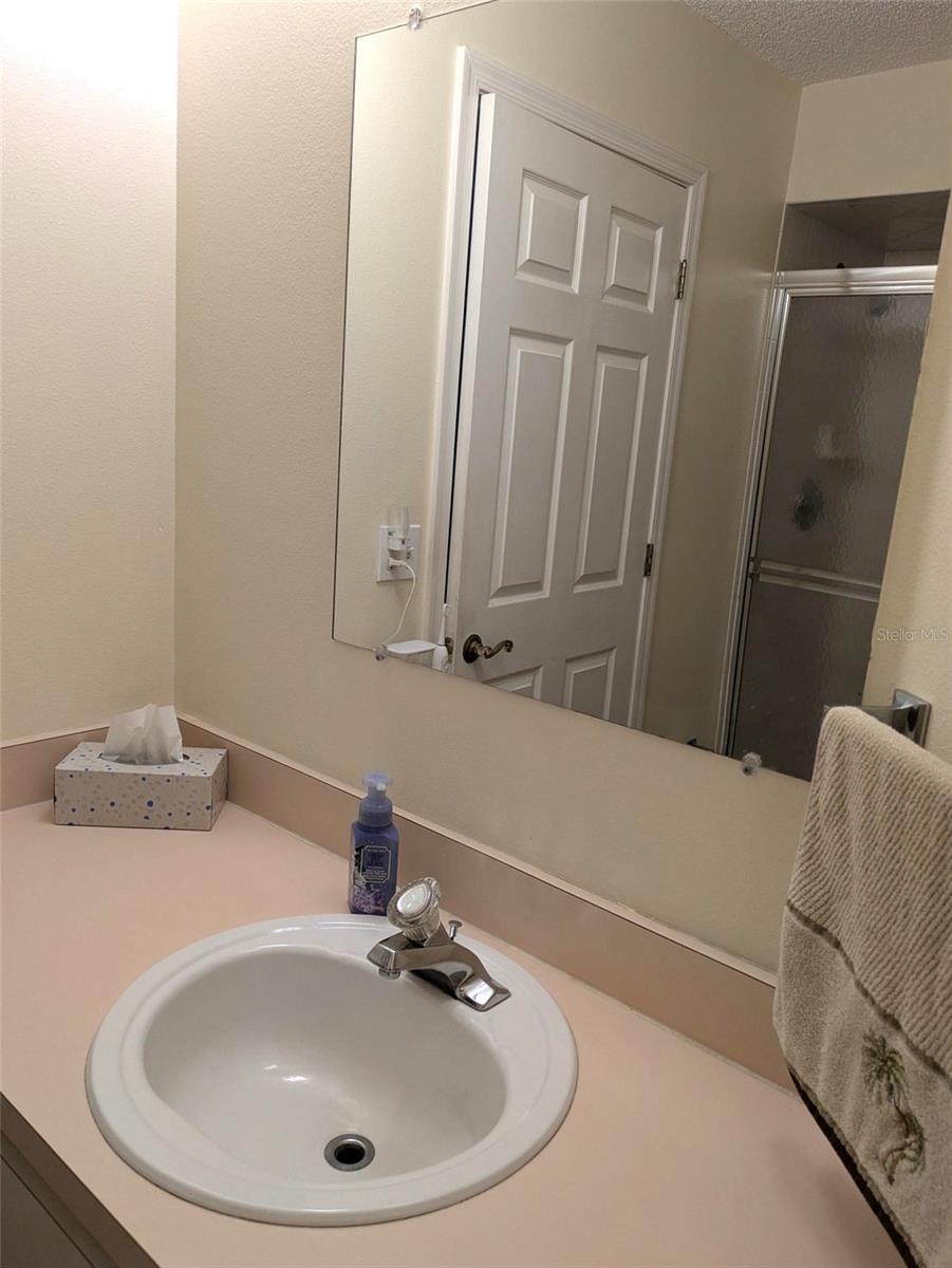 Image 10 of 11 For 1909 50th Circle