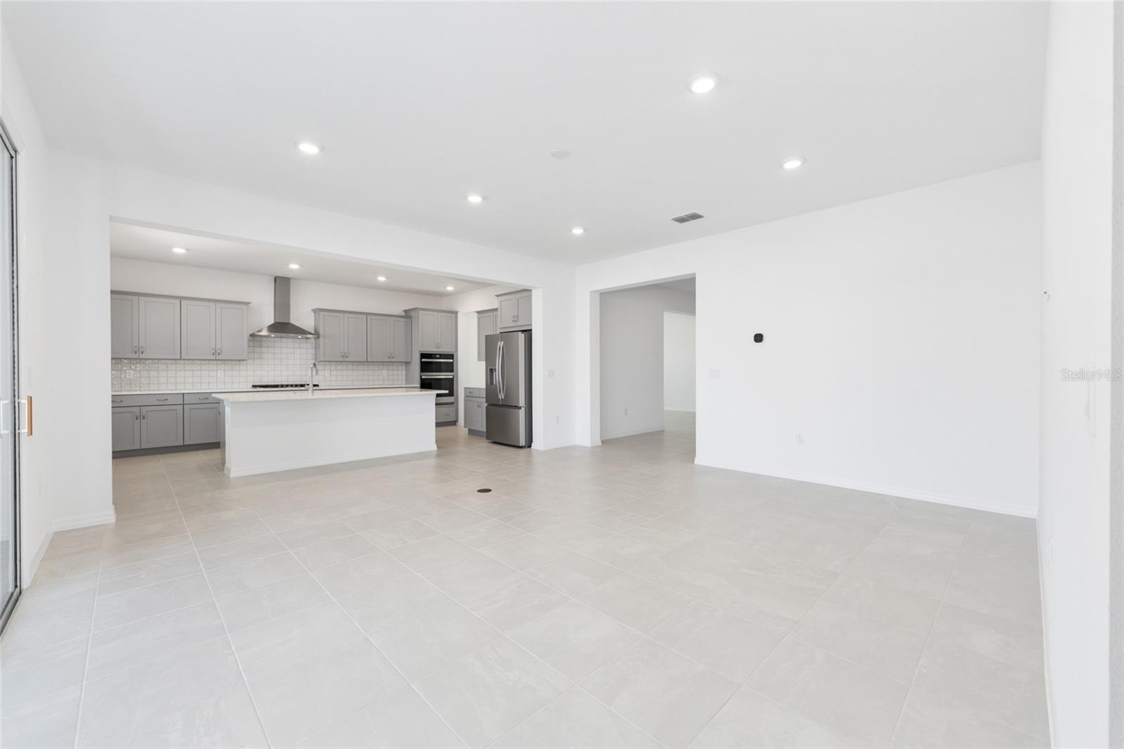 Image 23 of 46 For 5765 71st Court