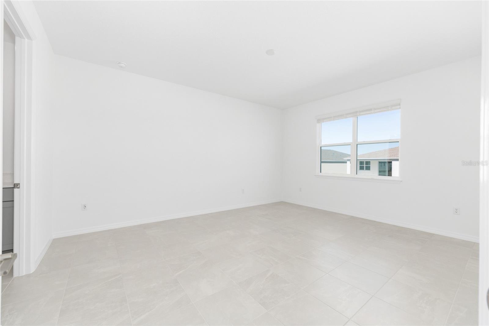 Image 24 of 46 For 5765 71st Court