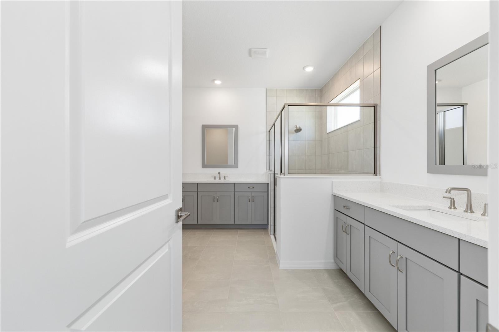 Image 26 of 46 For 5765 71st Court