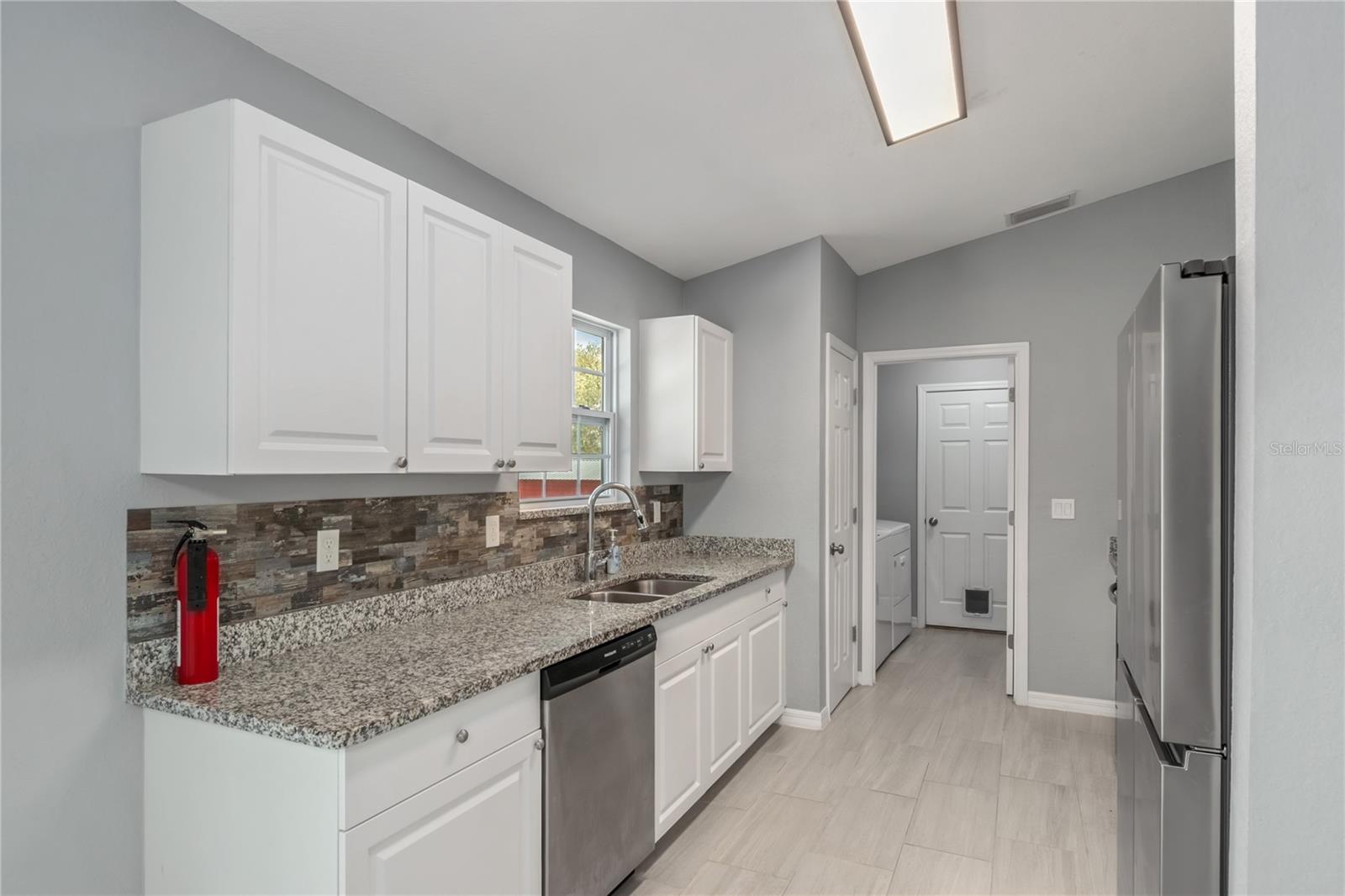 Image 15 of 61 For 20687 59th Lane