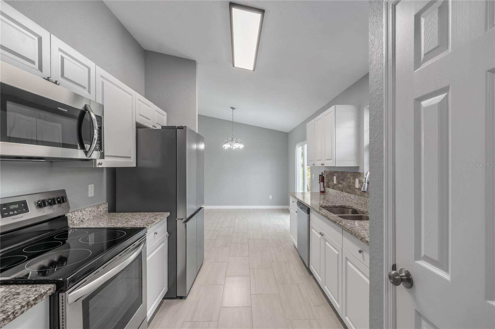 Image 17 of 61 For 20687 59th Lane