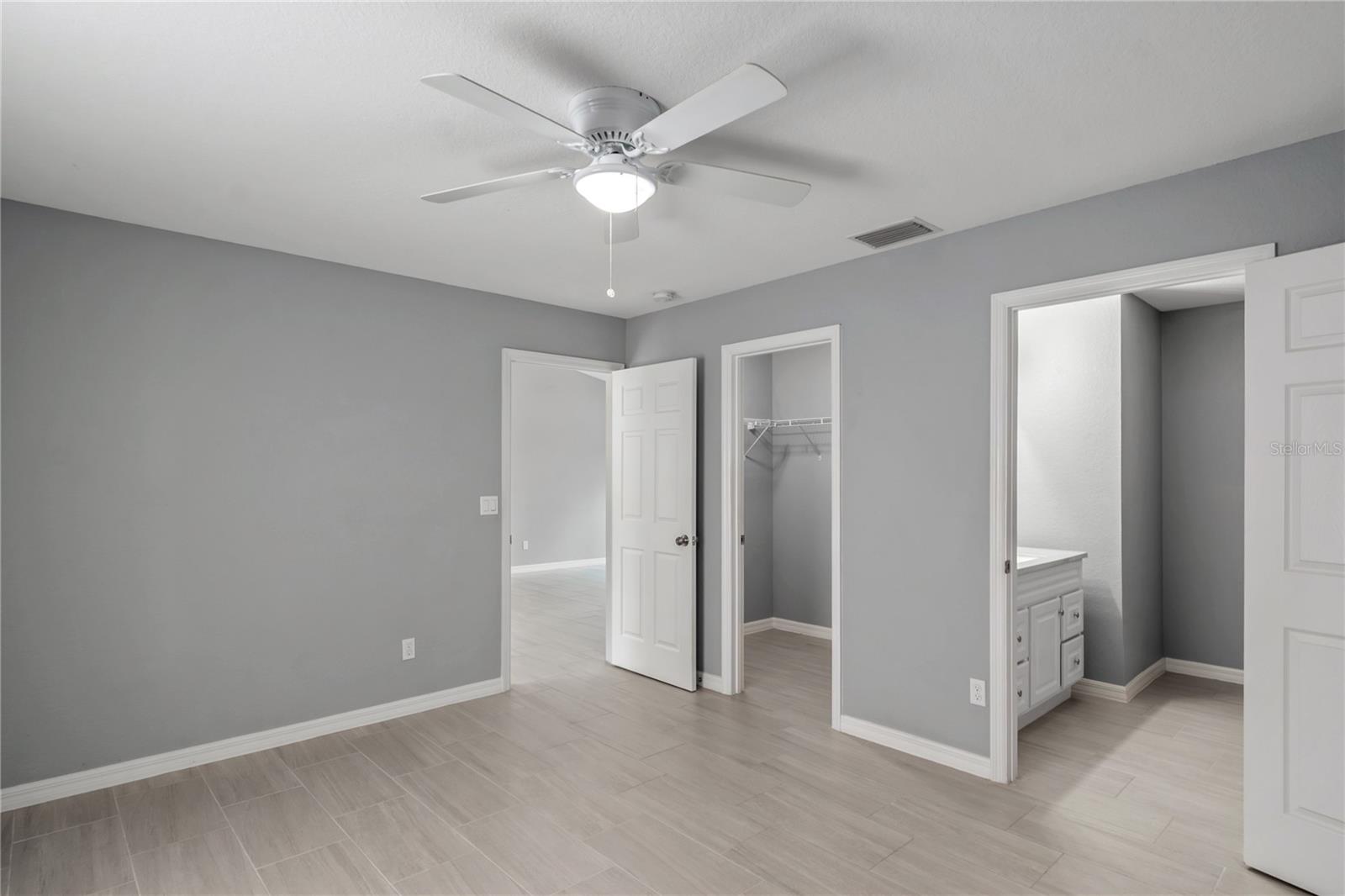 Image 23 of 61 For 20687 59th Lane