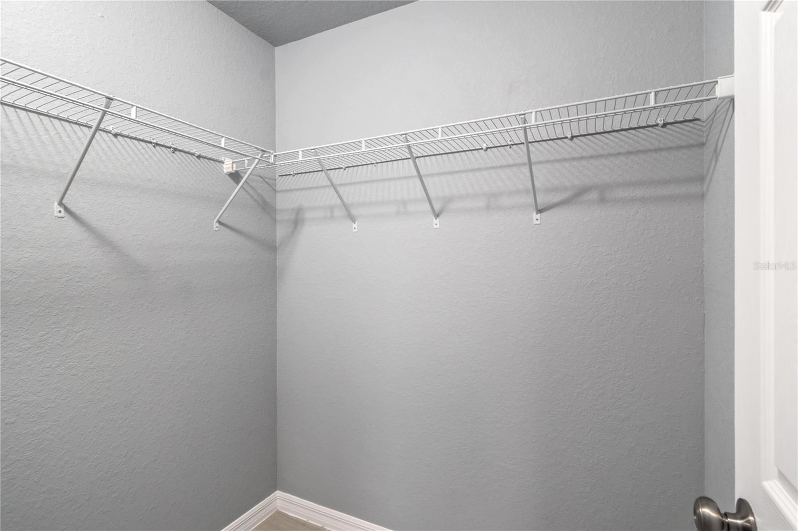 Image 31 of 61 For 20687 59th Lane