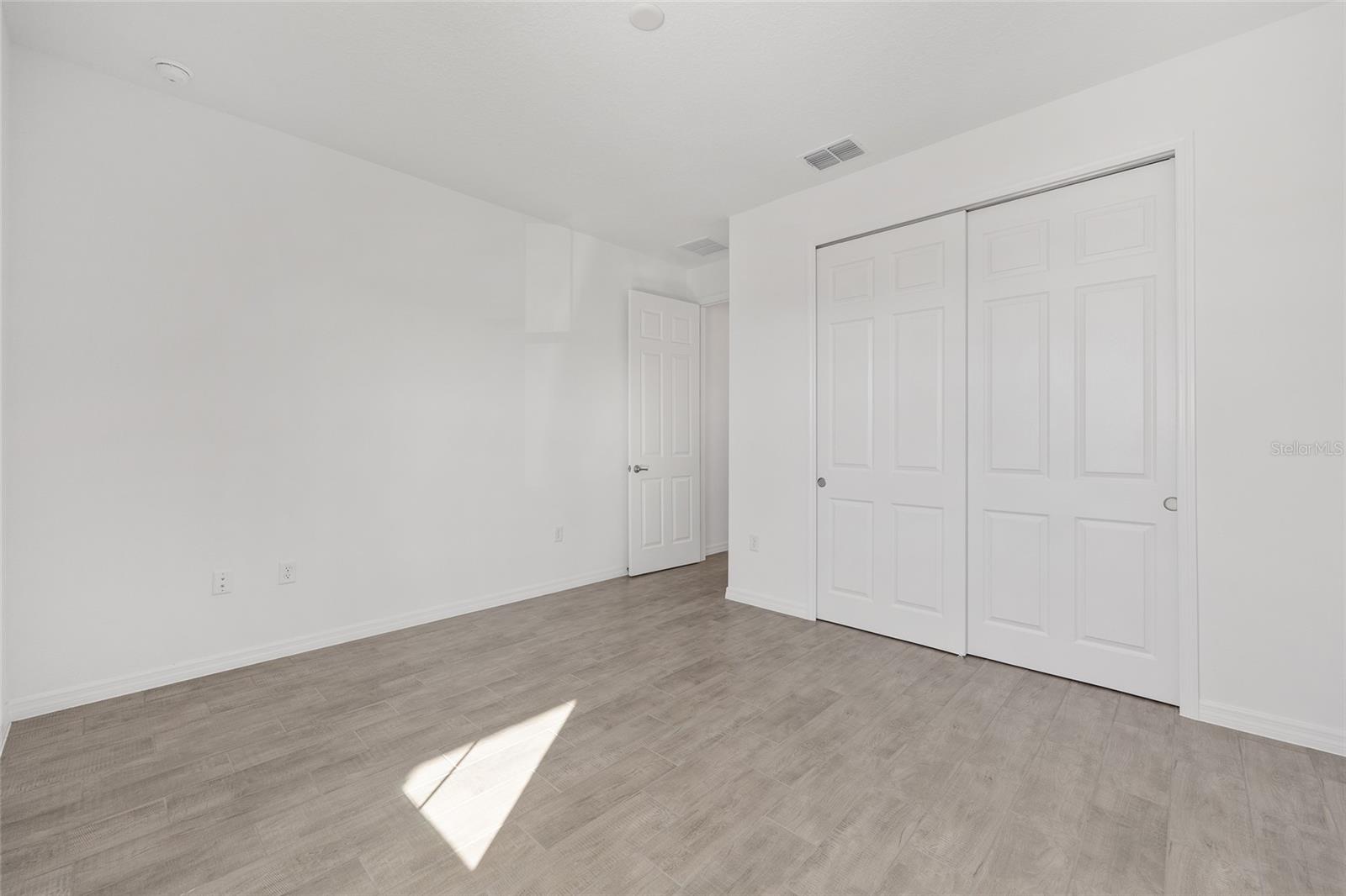 Image 11 of 57 For 5693 72nd Court