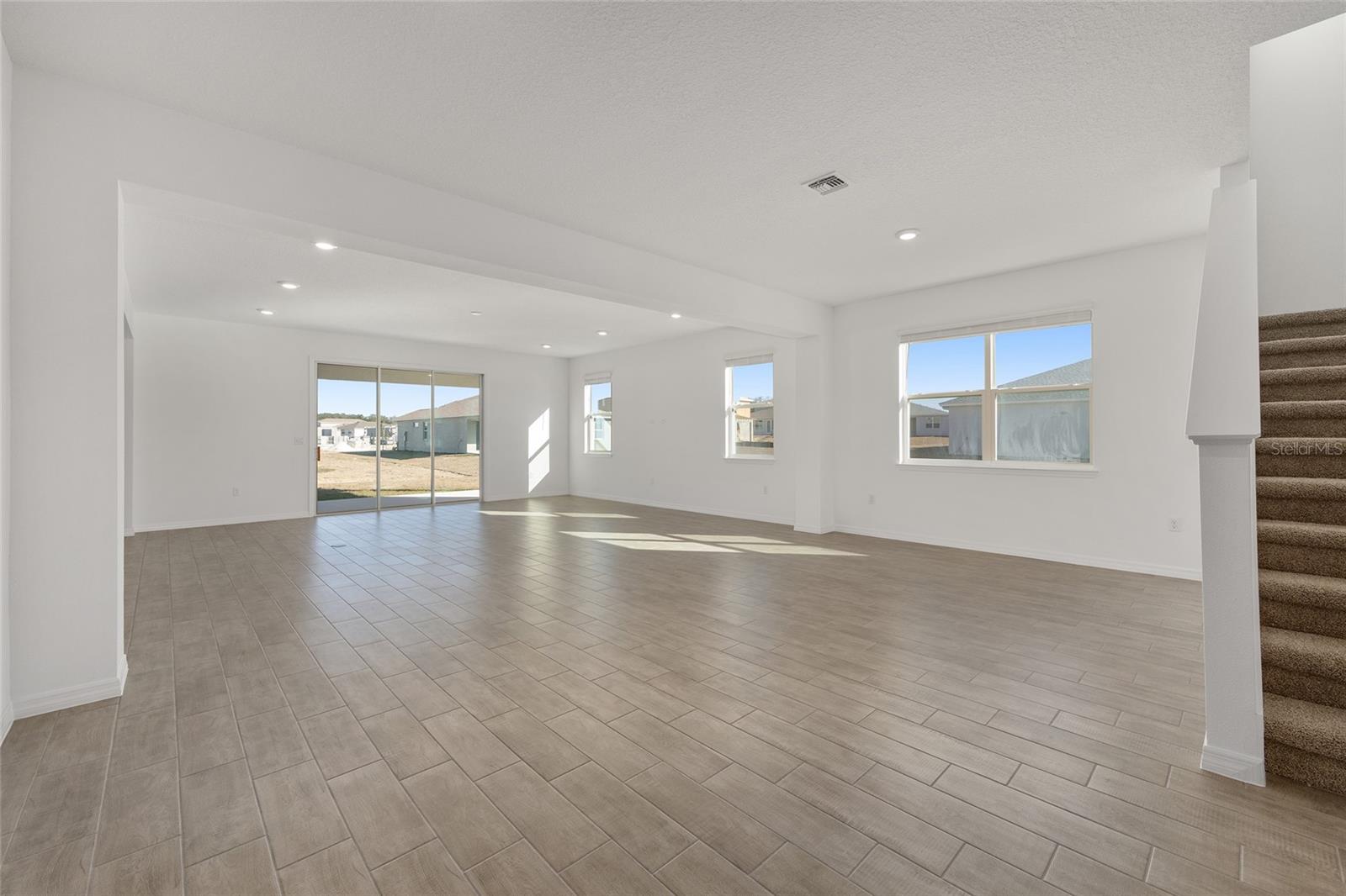 Image 13 of 57 For 5693 72nd Court