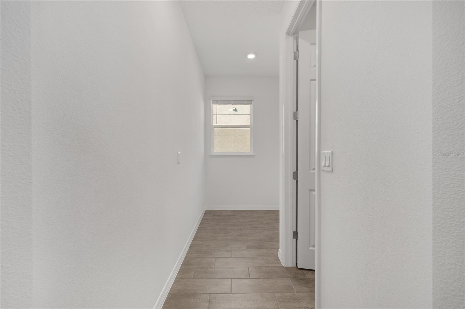 Image 24 of 57 For 5693 72nd Court