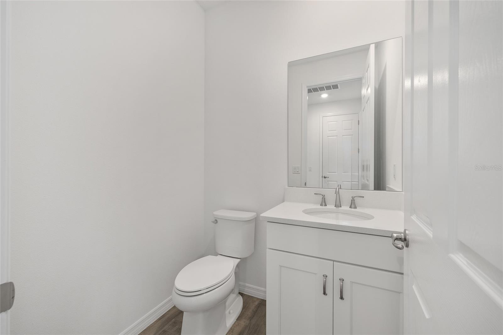 Image 31 of 57 For 5693 72nd Court