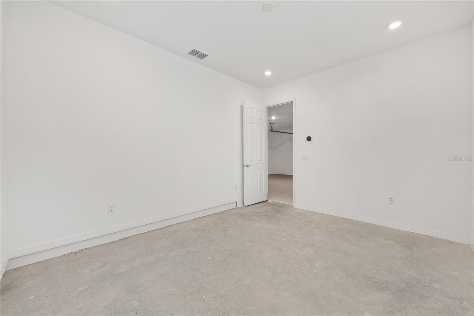 Image 35 of 57 For 5693 72nd Court