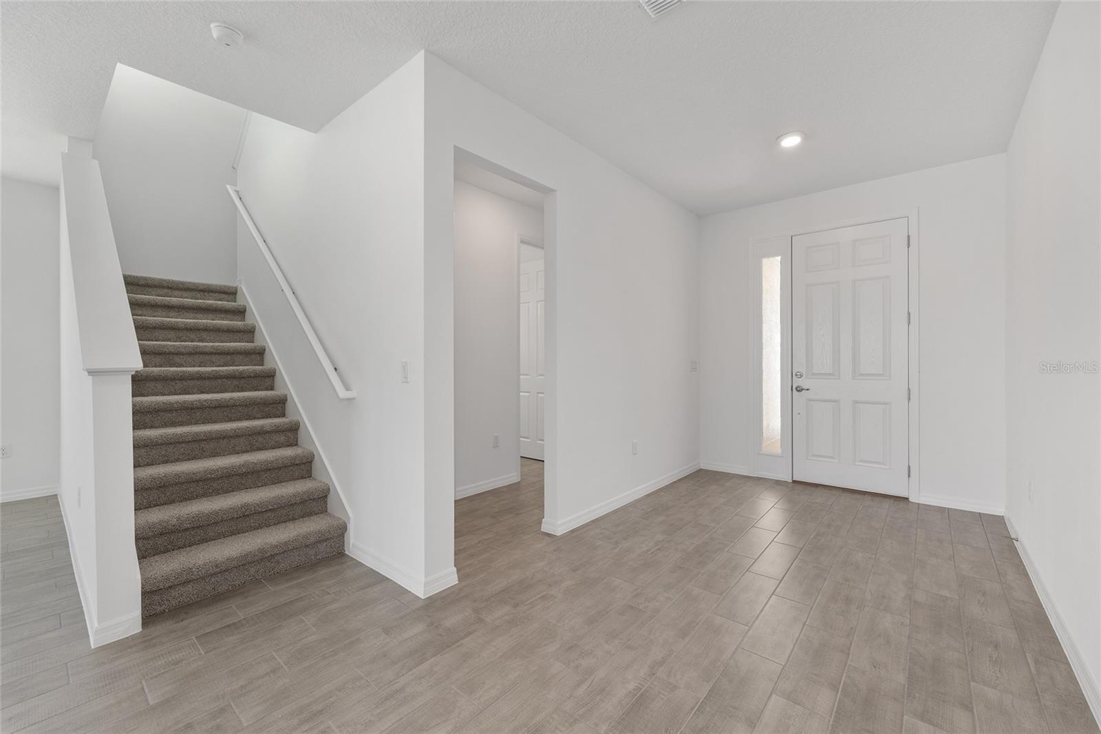 Image 9 of 57 For 5693 72nd Court