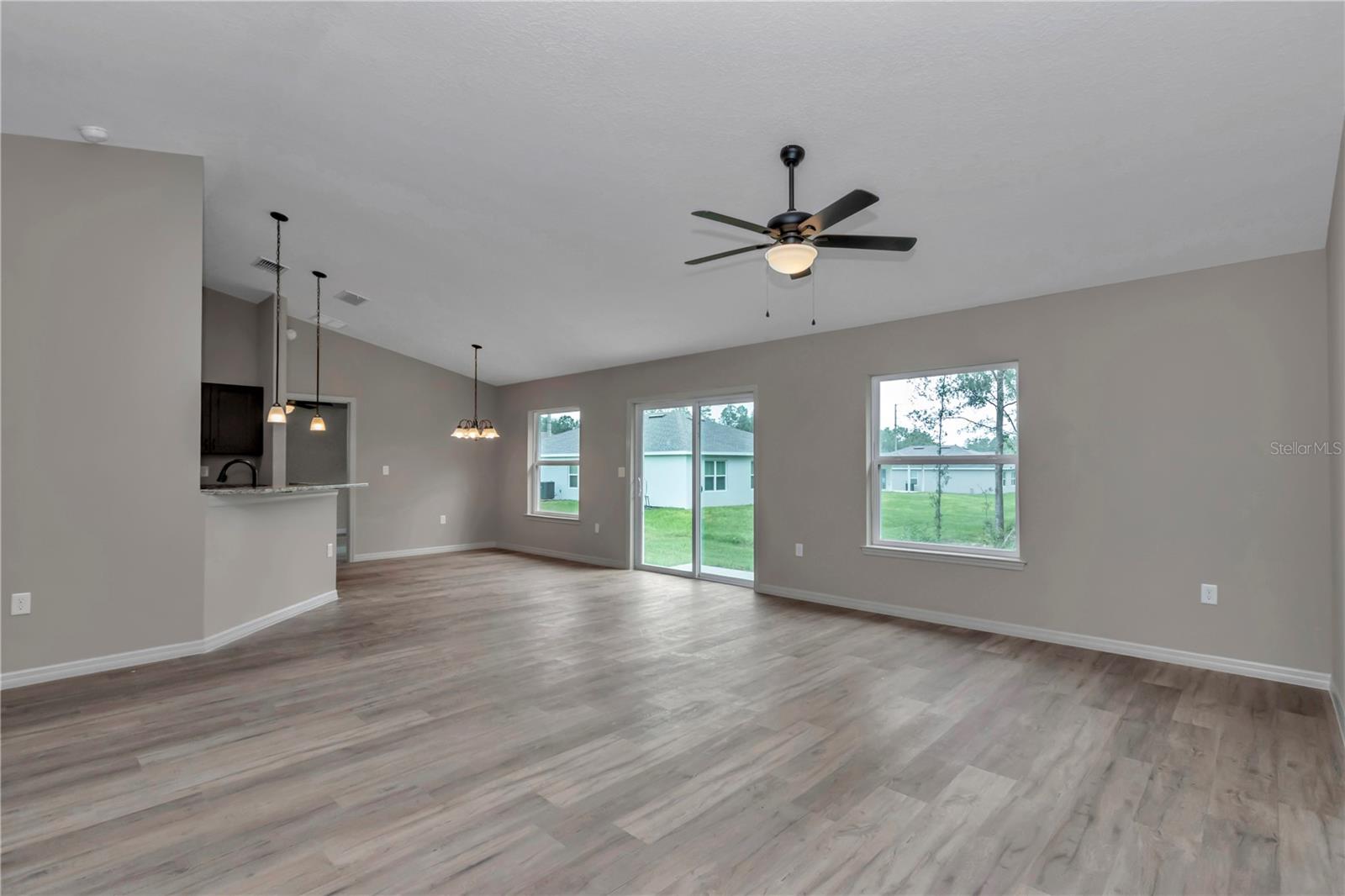 Image 5 of 32 For 9275 125th Court Road