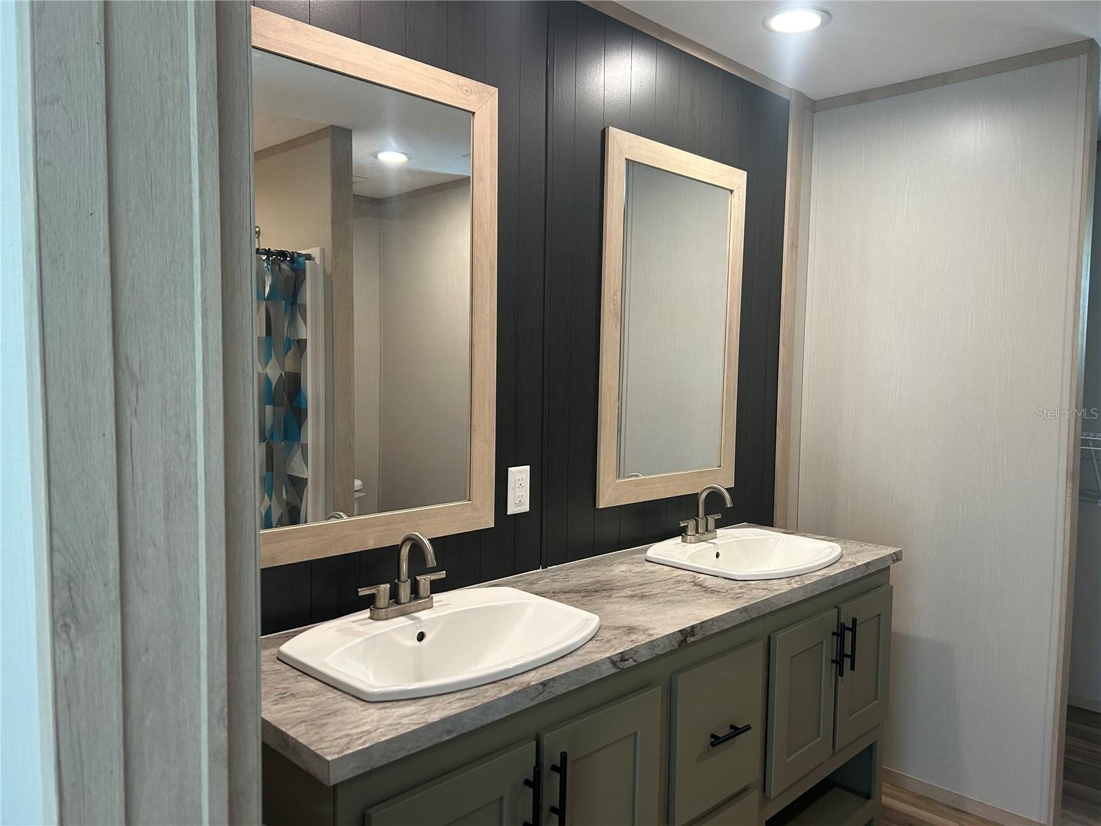 Image 11 of 16 For 11431 71st Street