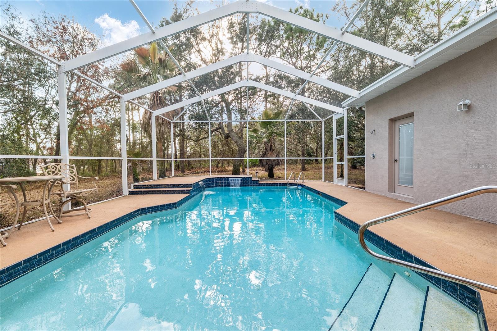 Image 2 of 89 For 147 Corkwood Boulevard