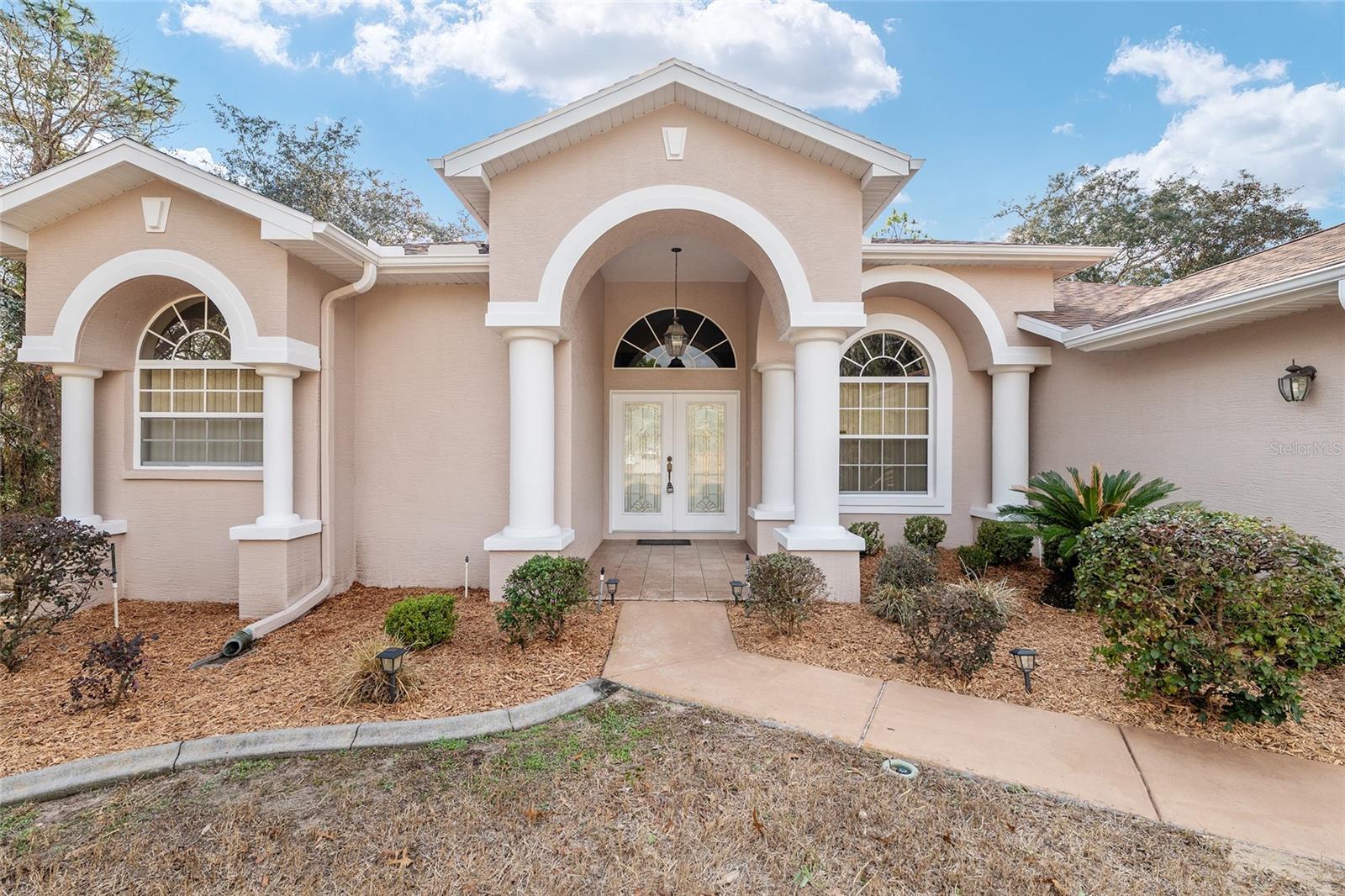 Image 6 of 89 For 147 Corkwood Boulevard