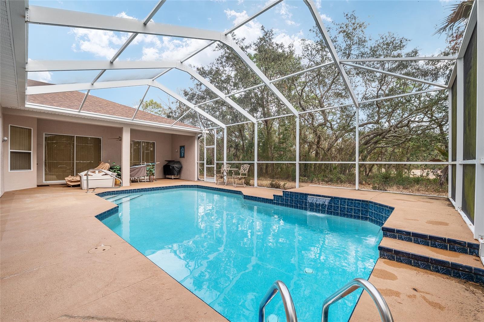 Image 77 of 89 For 147 Corkwood Boulevard