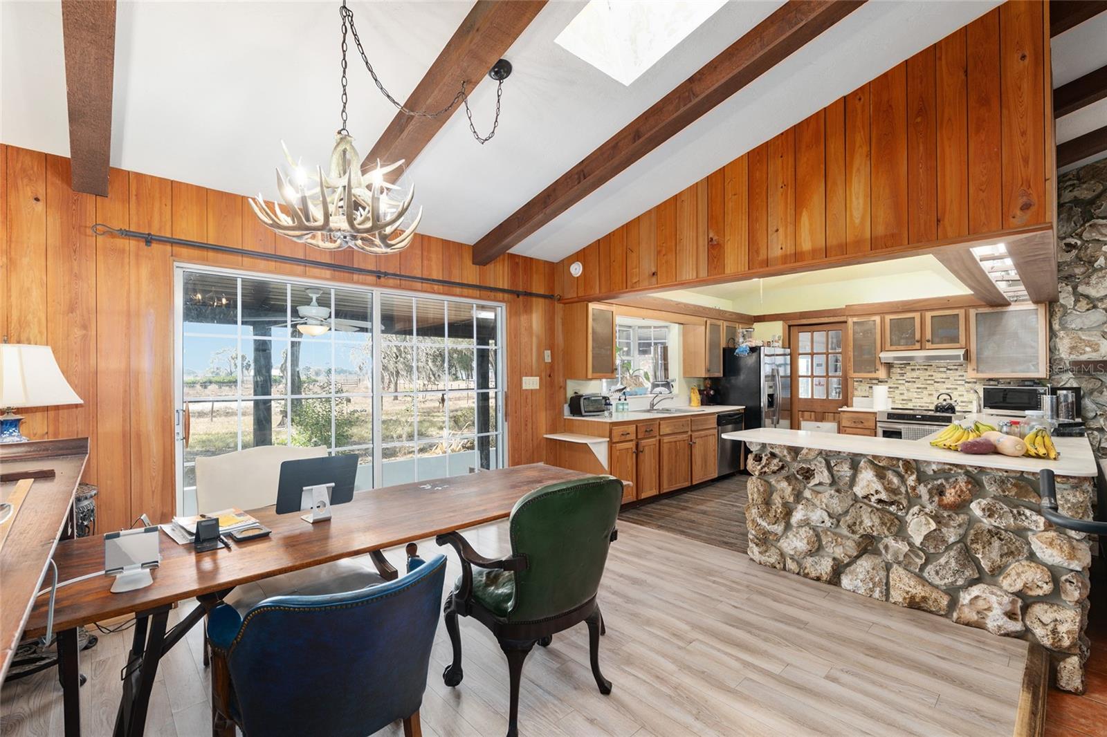 Image 19 of 79 For 15178 47th Avenue