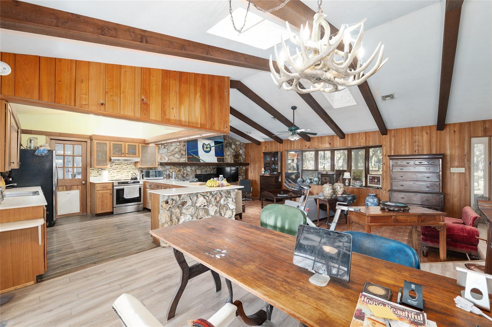 Image 21 of 79 For 15178 47th Avenue