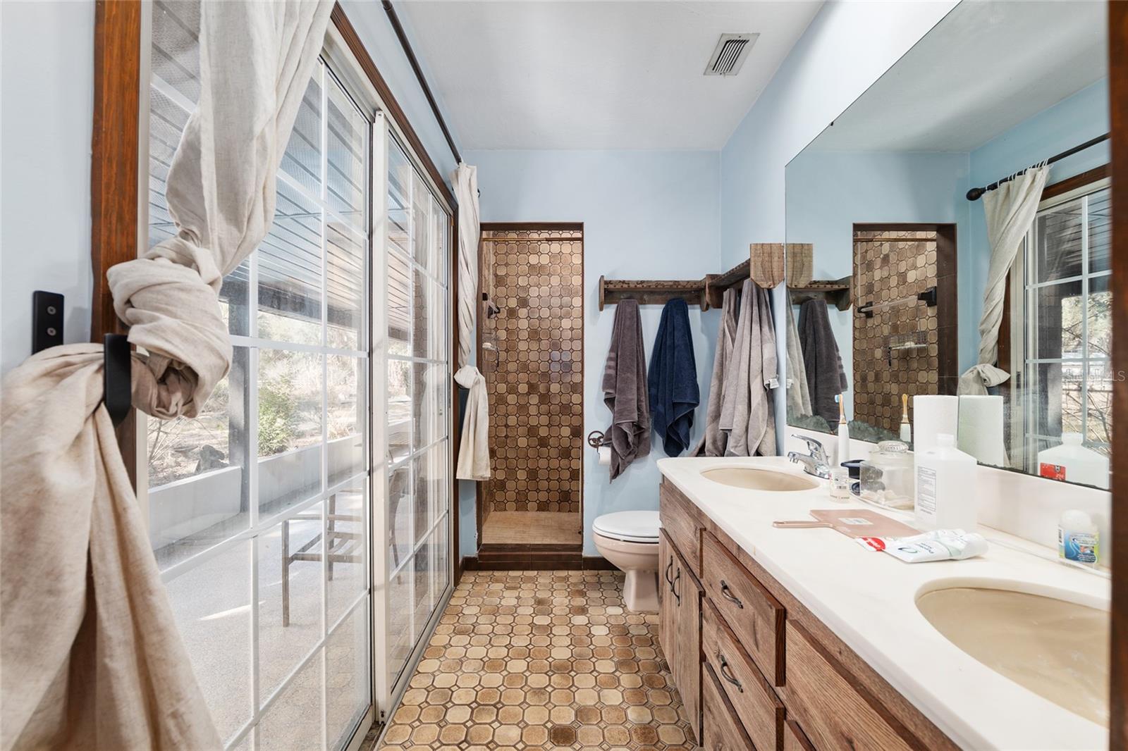 Image 33 of 79 For 15178 47th Avenue