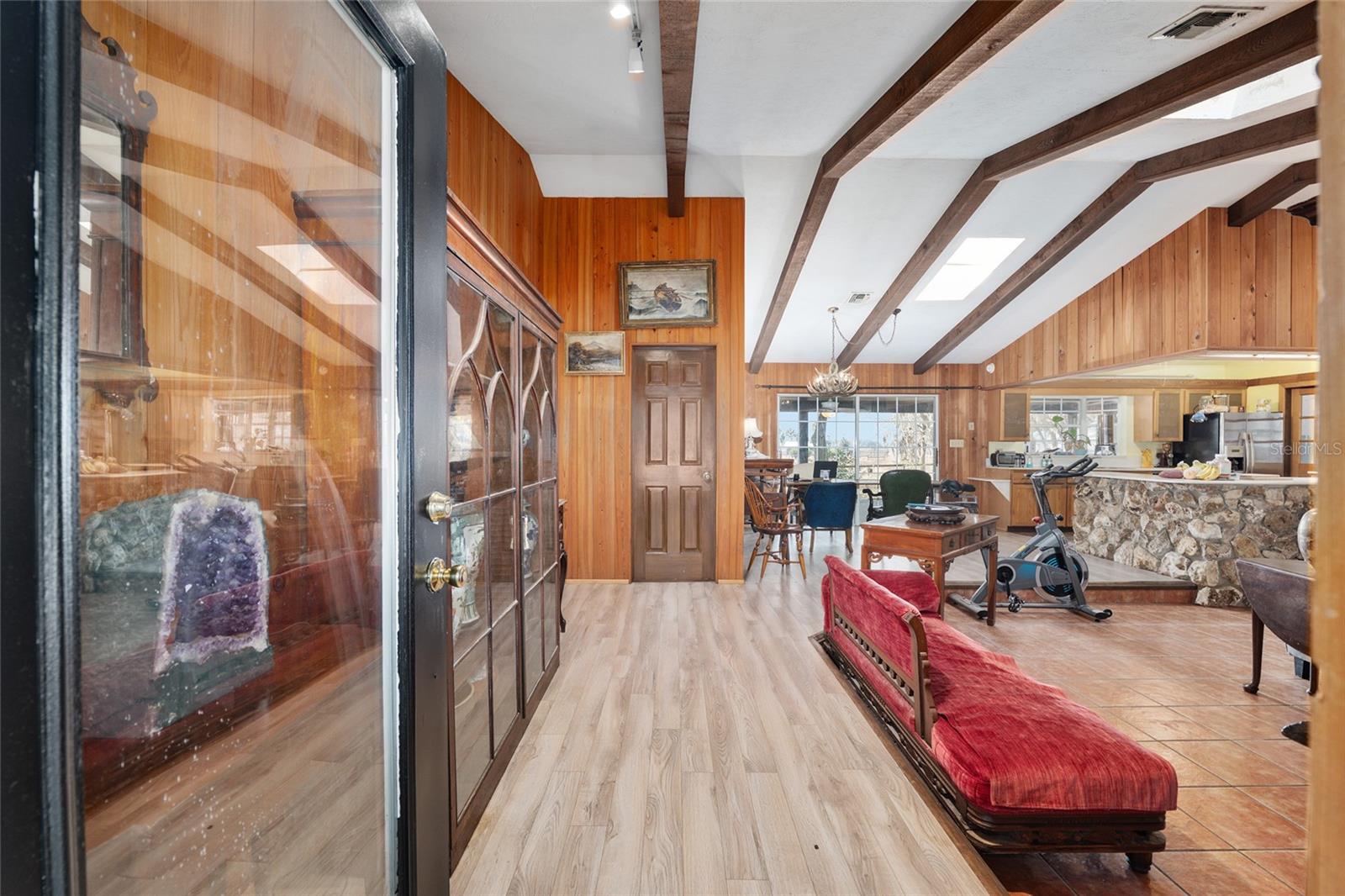 Image 8 of 79 For 15178 47th Avenue