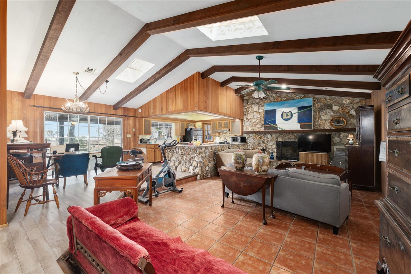 Image 9 of 79 For 15178 47th Avenue