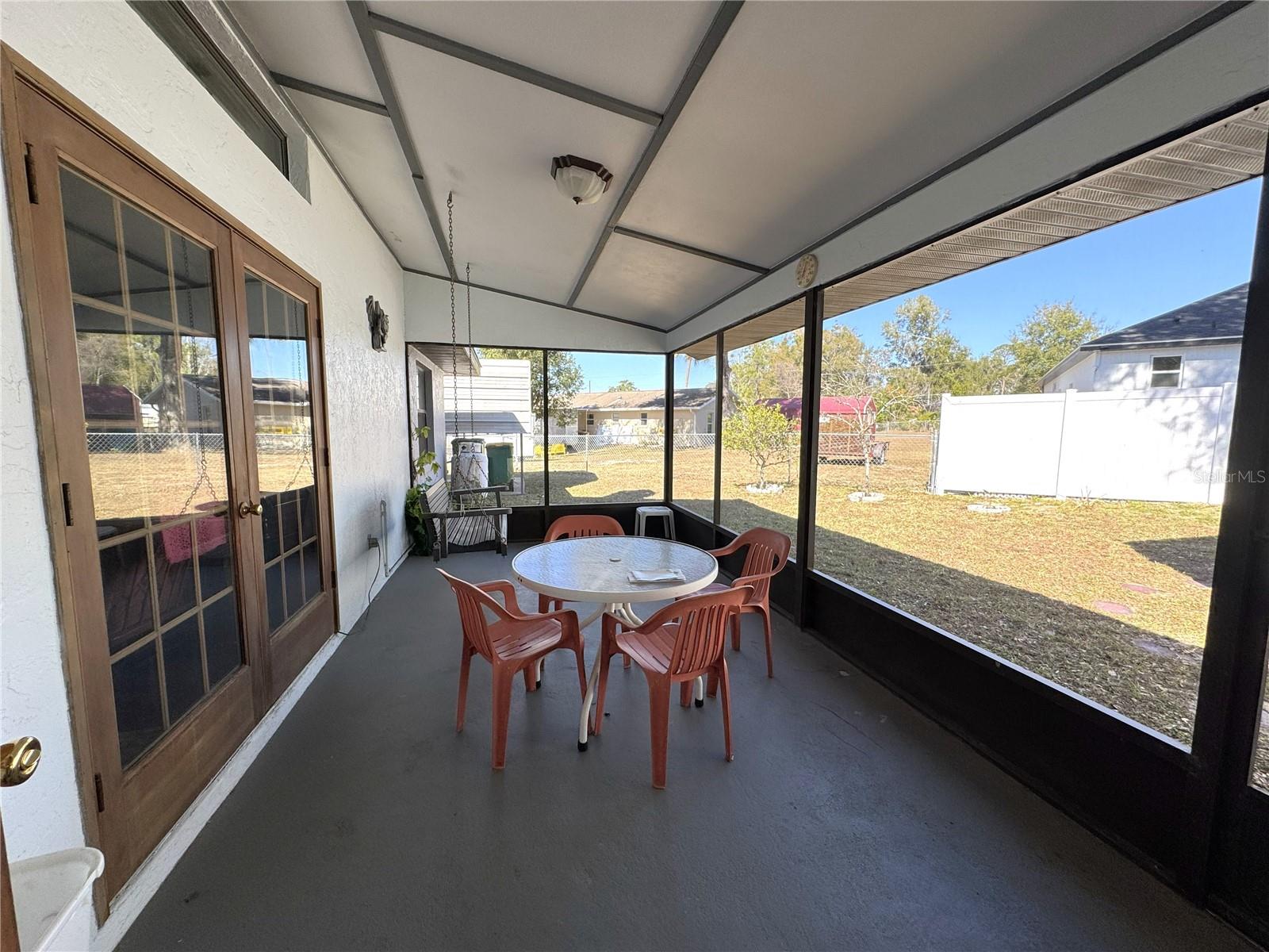 Image 18 of 19 For 824 Old Floral City Street