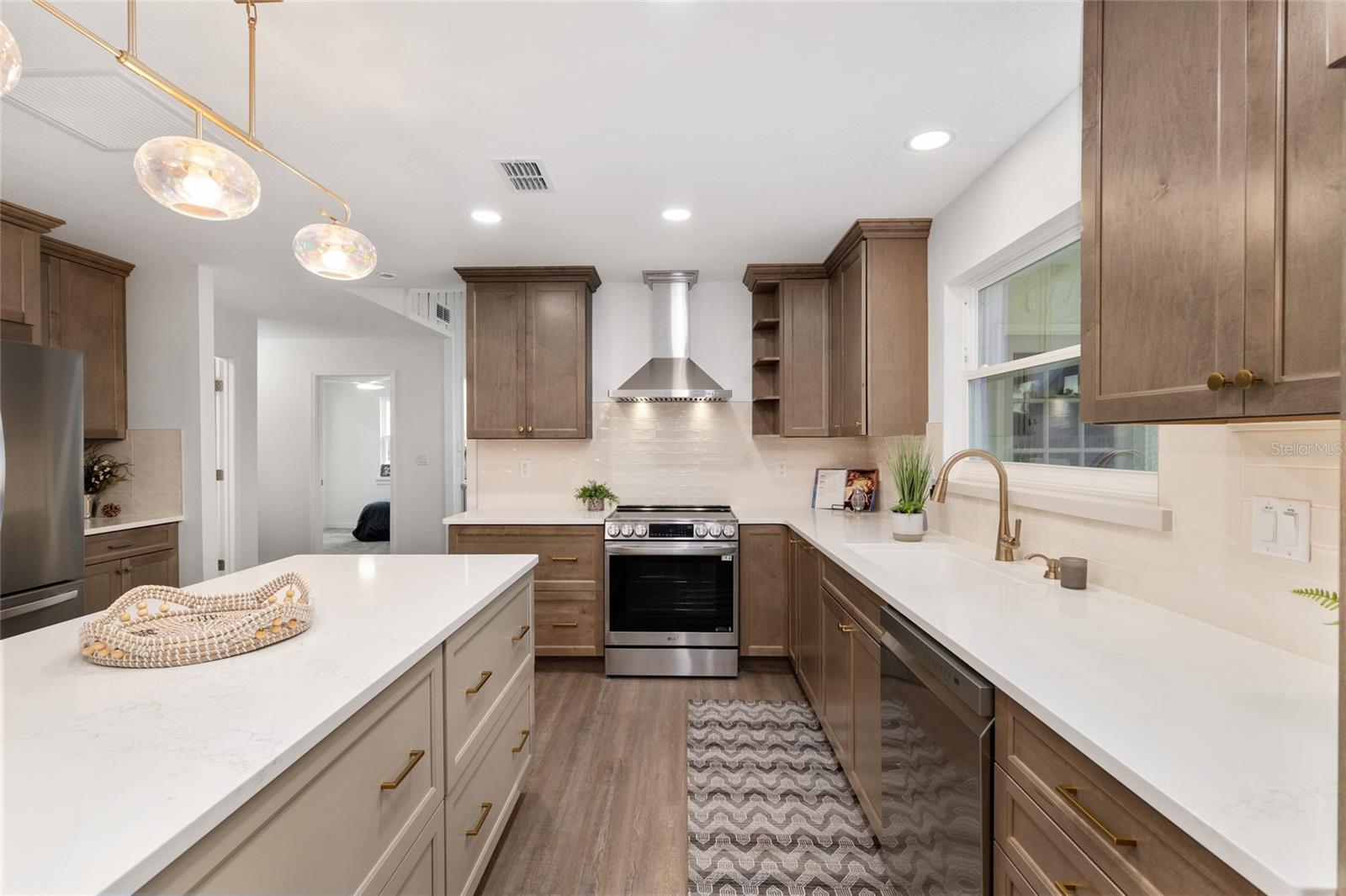 Image 19 of 93 For 4960 17th Street