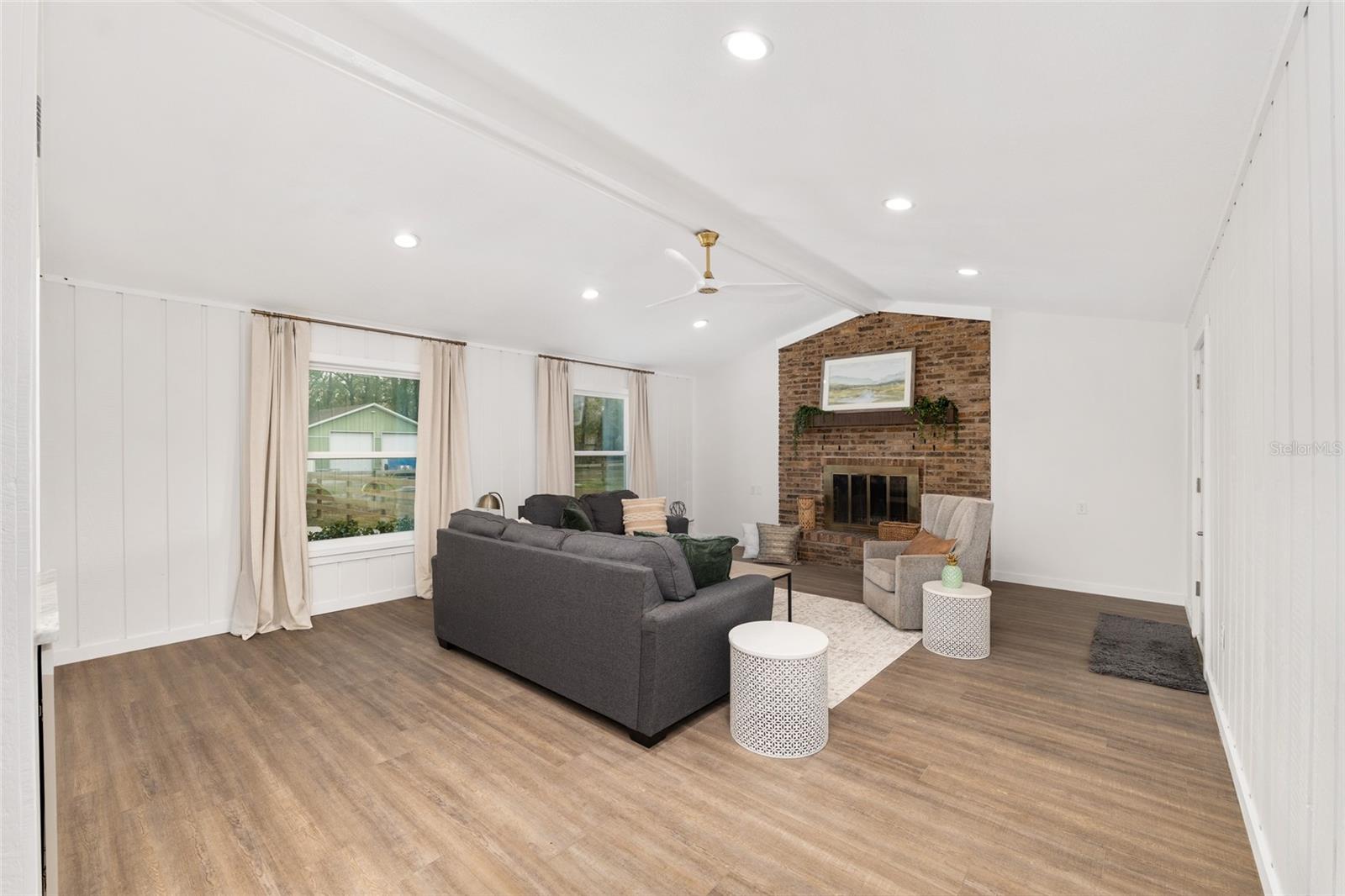 Image 27 of 93 For 4960 17th Street