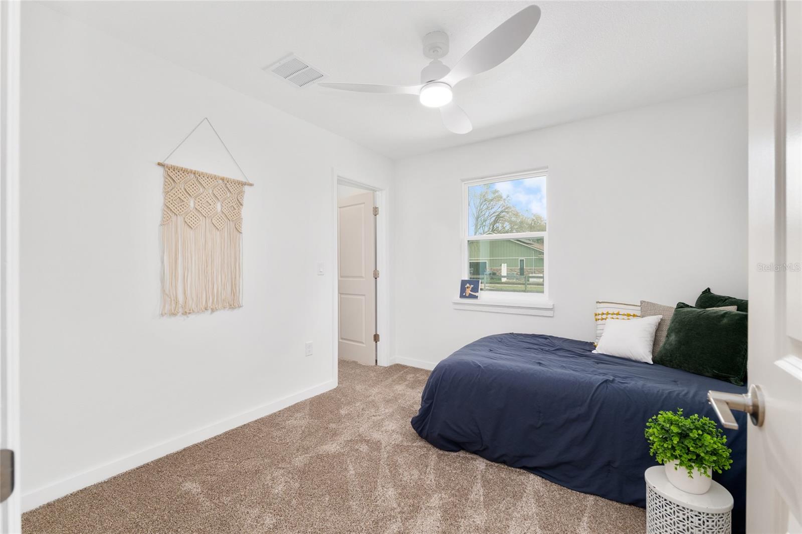 Image 52 of 93 For 4960 17th Street