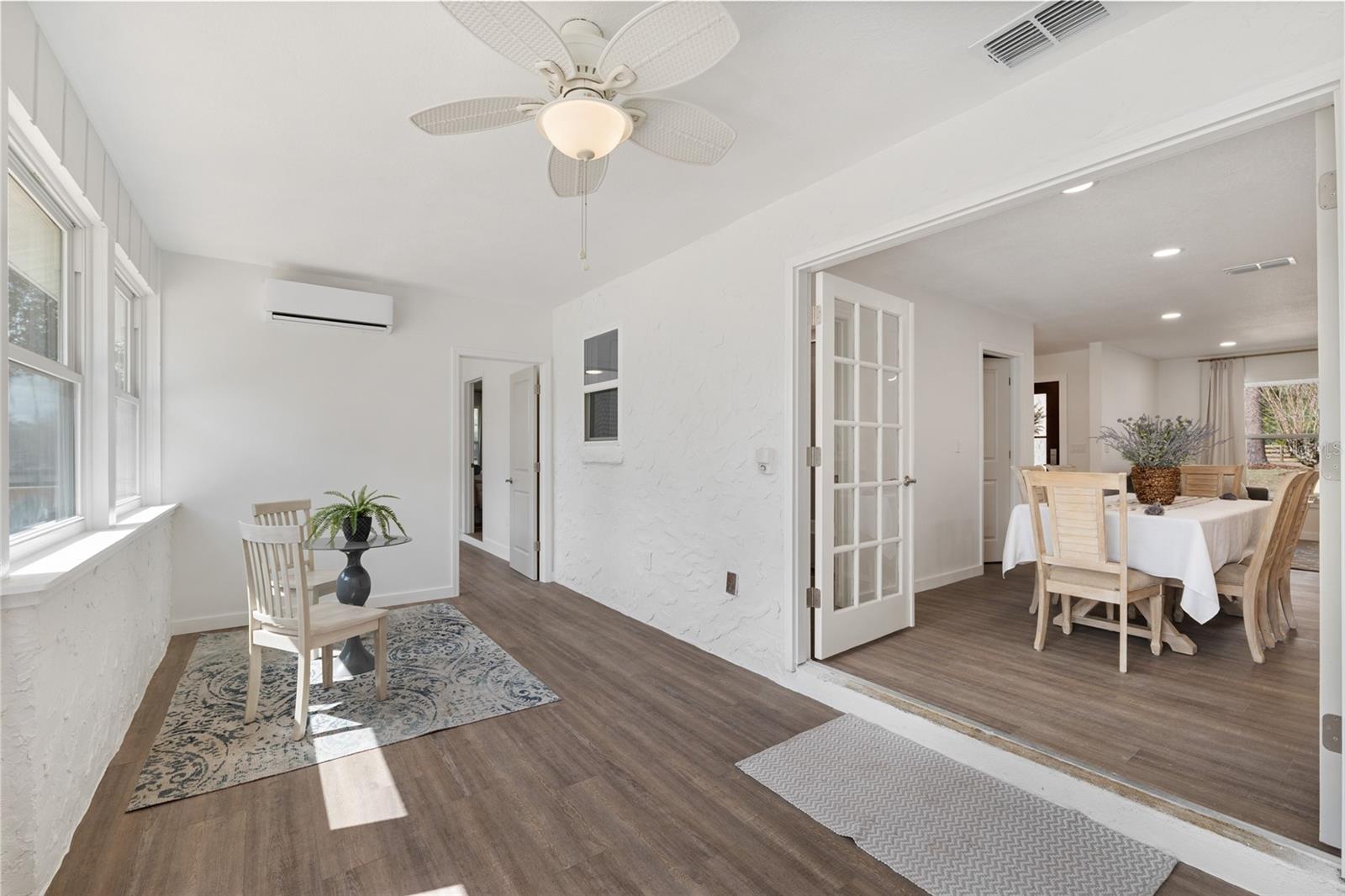 Image 53 of 93 For 4960 17th Street