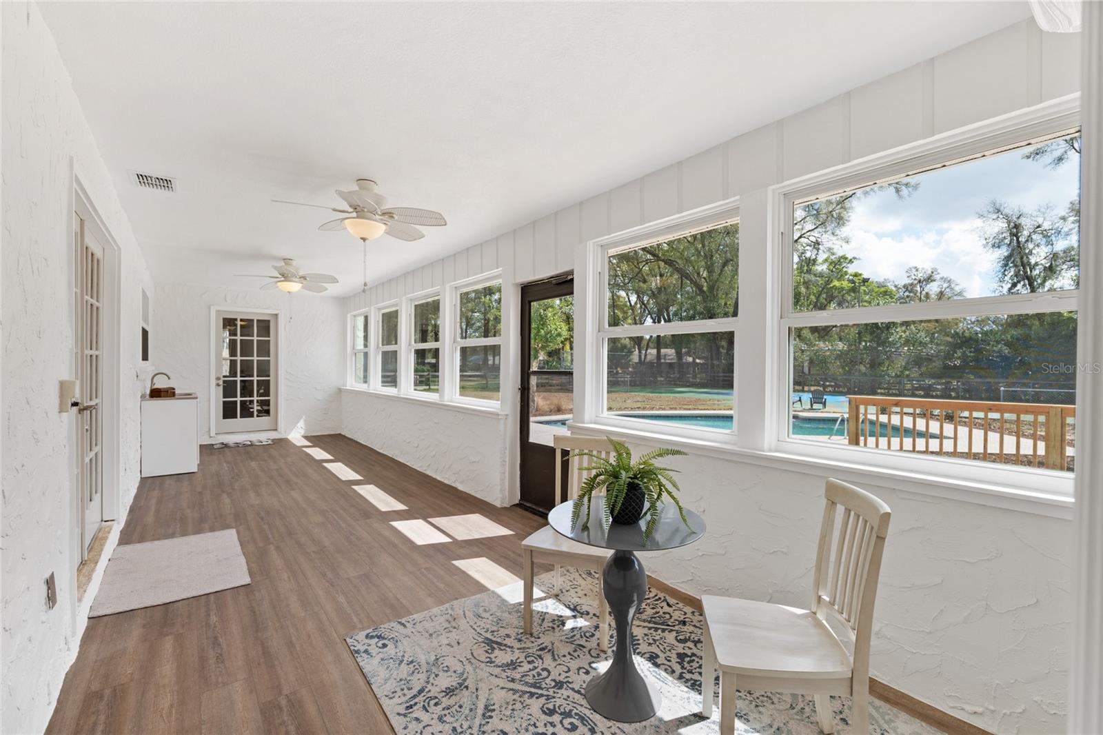 Image 54 of 93 For 4960 17th Street