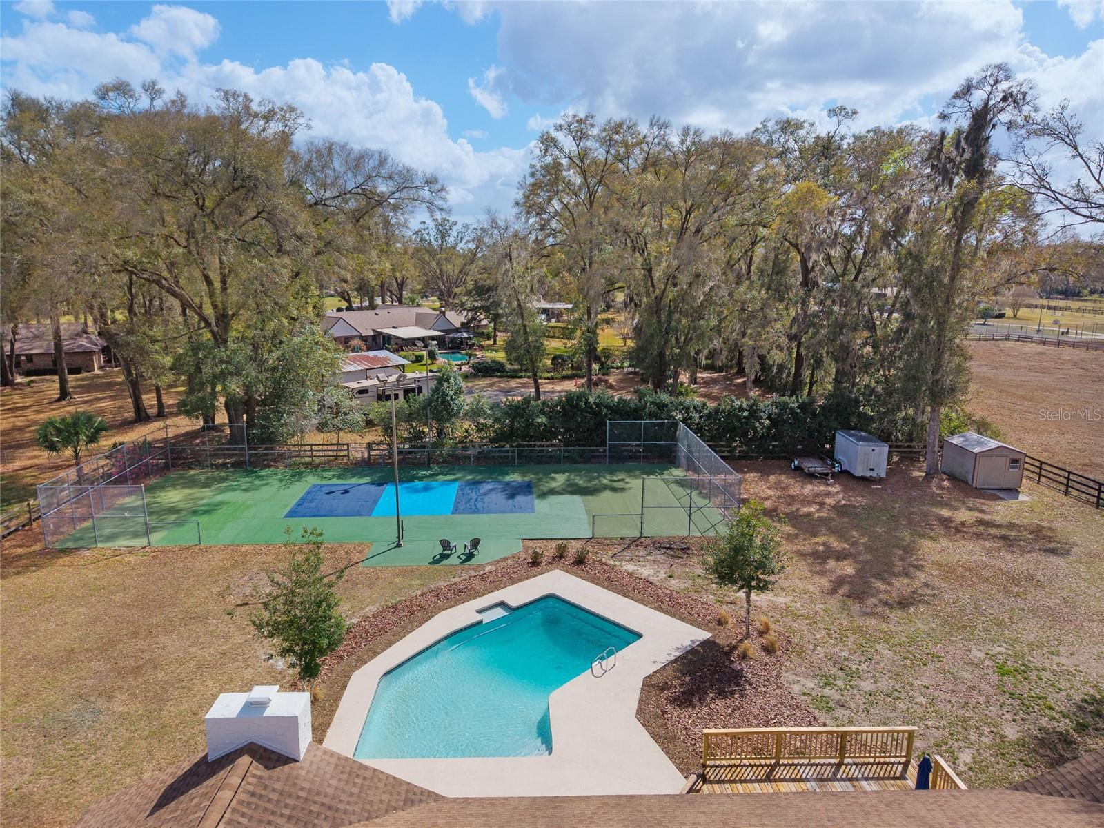 Image 78 of 93 For 4960 17th Street