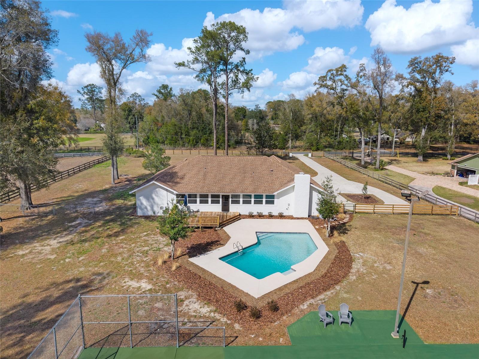 Image 88 of 93 For 4960 17th Street